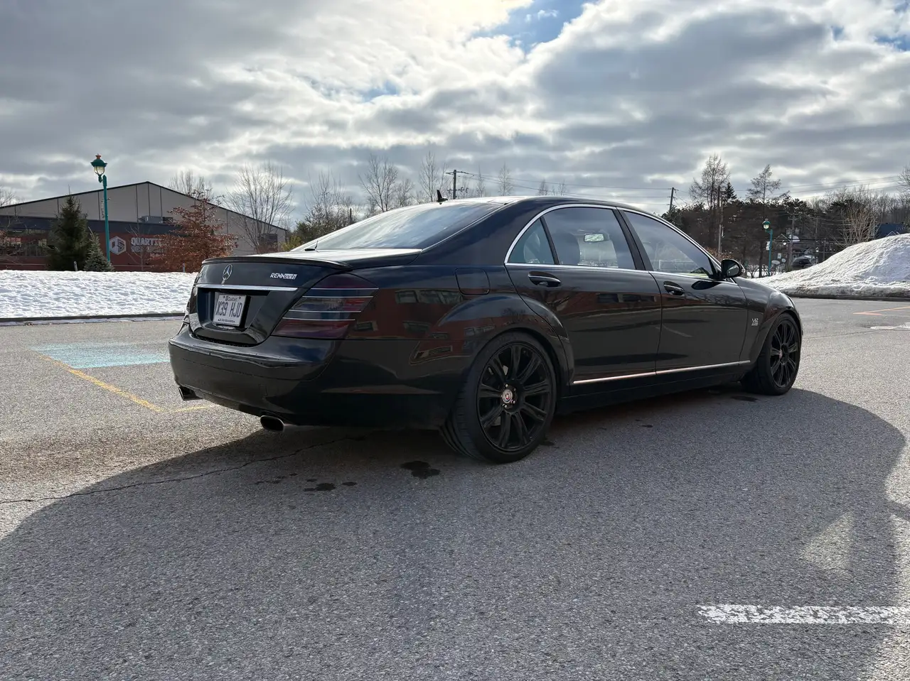 Mercedes-Benz S-Class снимка Mercedes-Benz S-Class