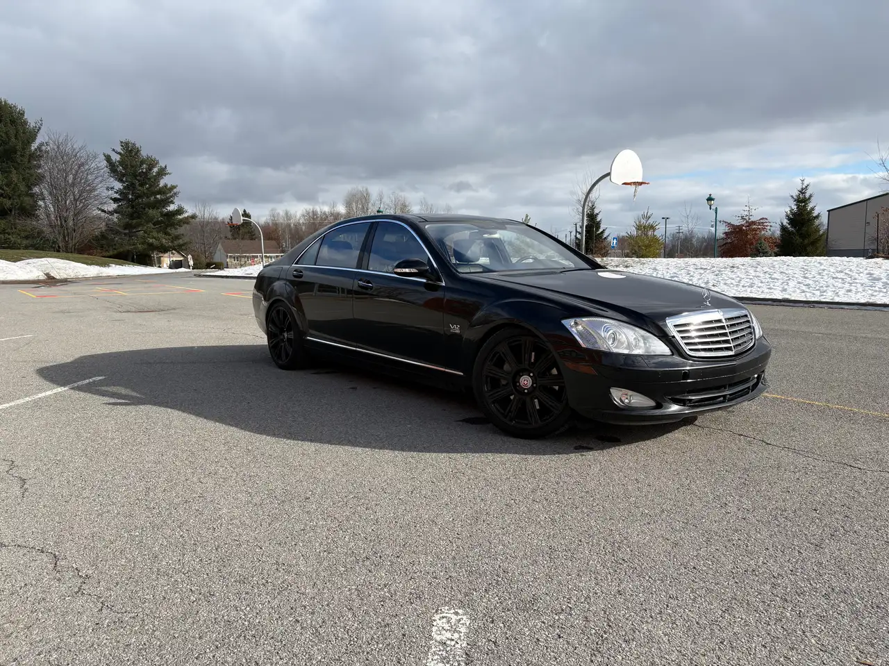 Mercedes-Benz S-Class снимка Mercedes-Benz S-Class