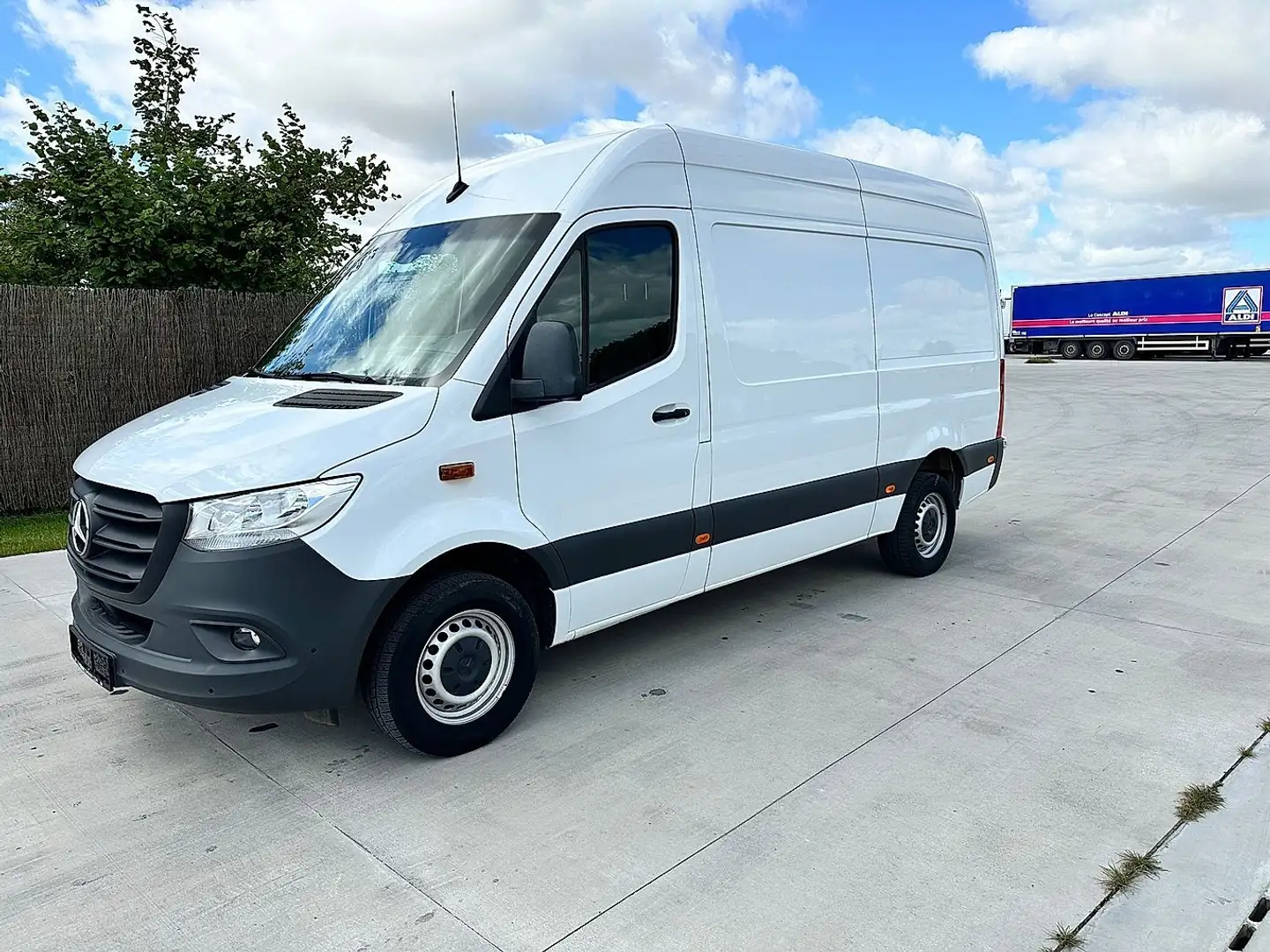 Mercedes-Benz Sprinter 317 CDI L2H2 Wit - 2