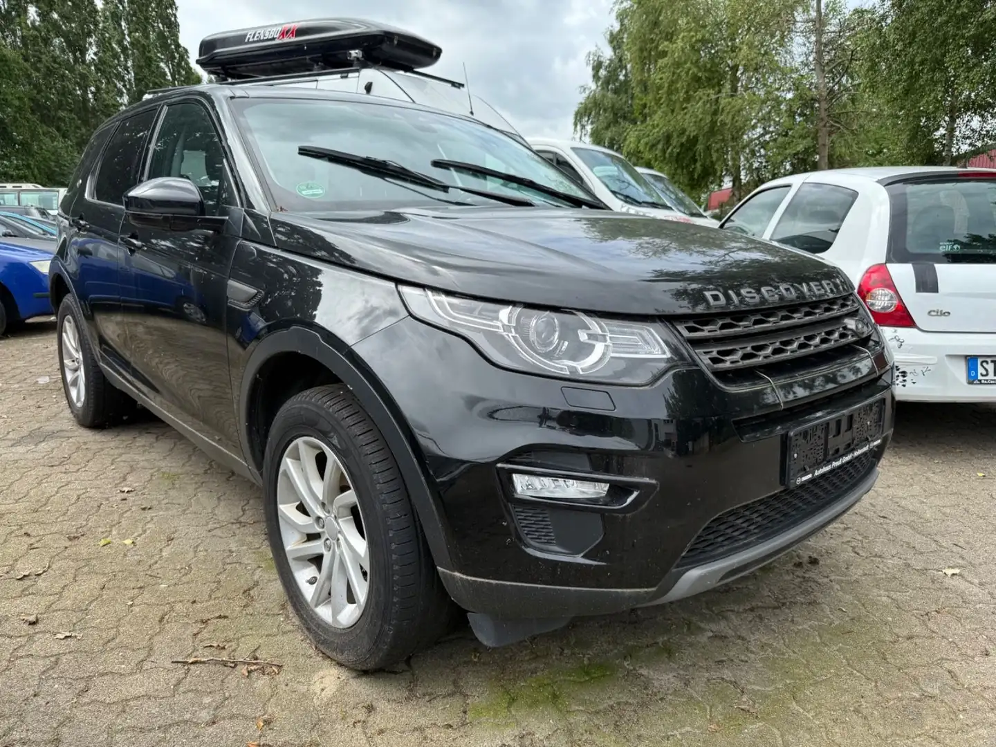 Land Rover Discovery Sport SE AWD Noir - 2