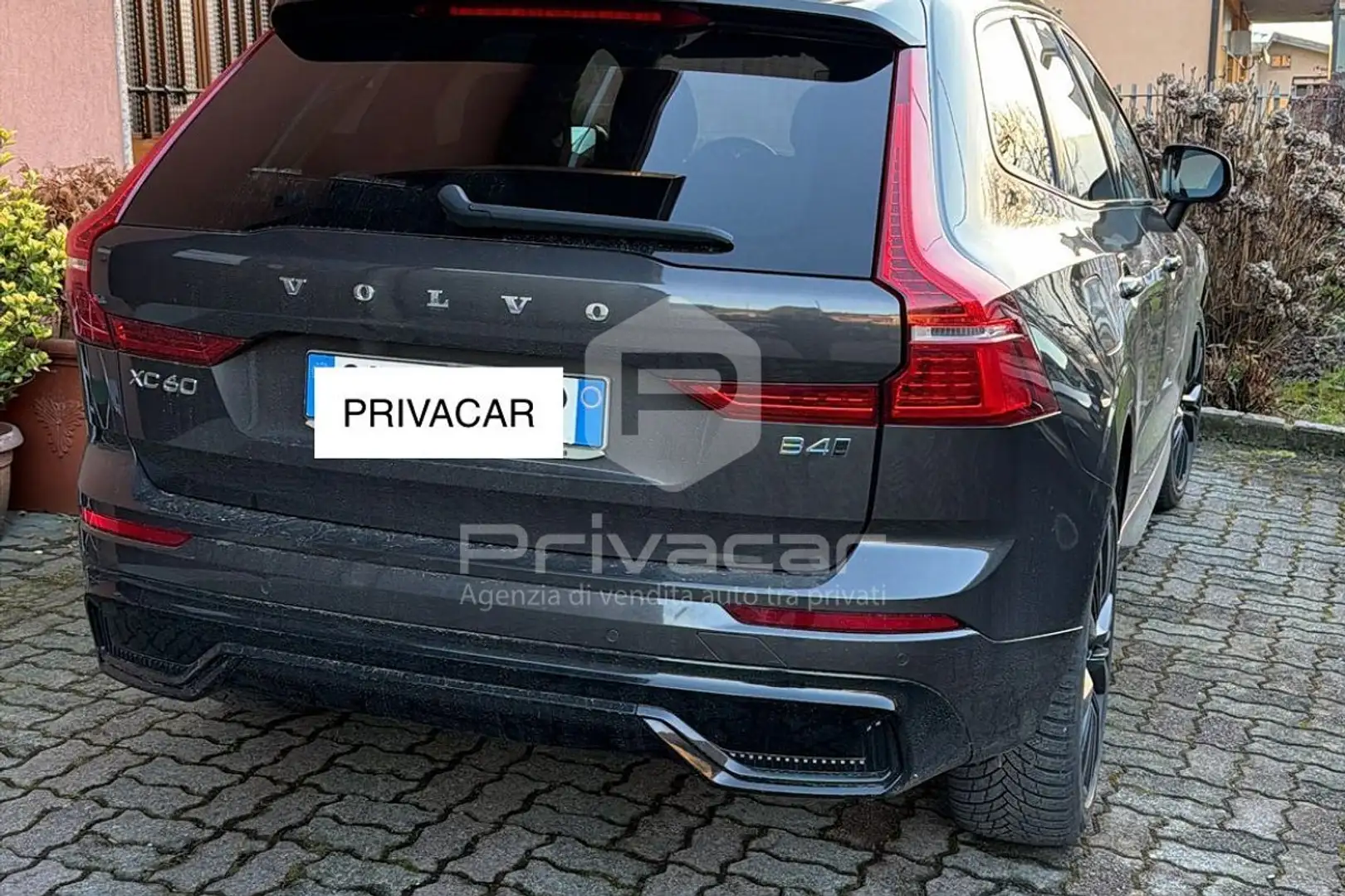 Volvo XC60 XC60 B4 (d) AWD automatico Core N1 Silber - 2