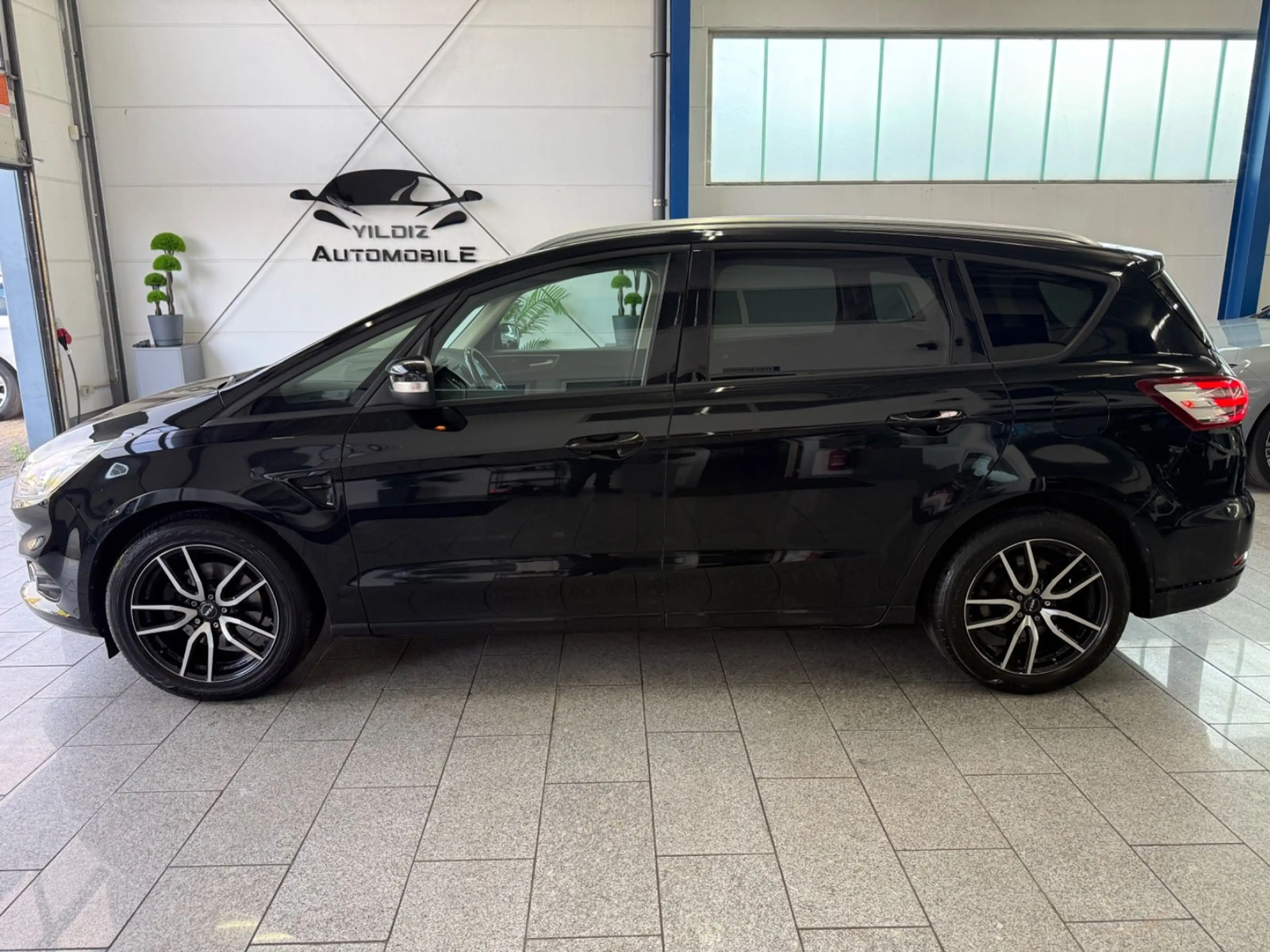 Ford S-Max 2.0 TDCI*7-SITZ*AUT*CAM*TMP*NAV*SHZ*ZHNRNE — photo 10