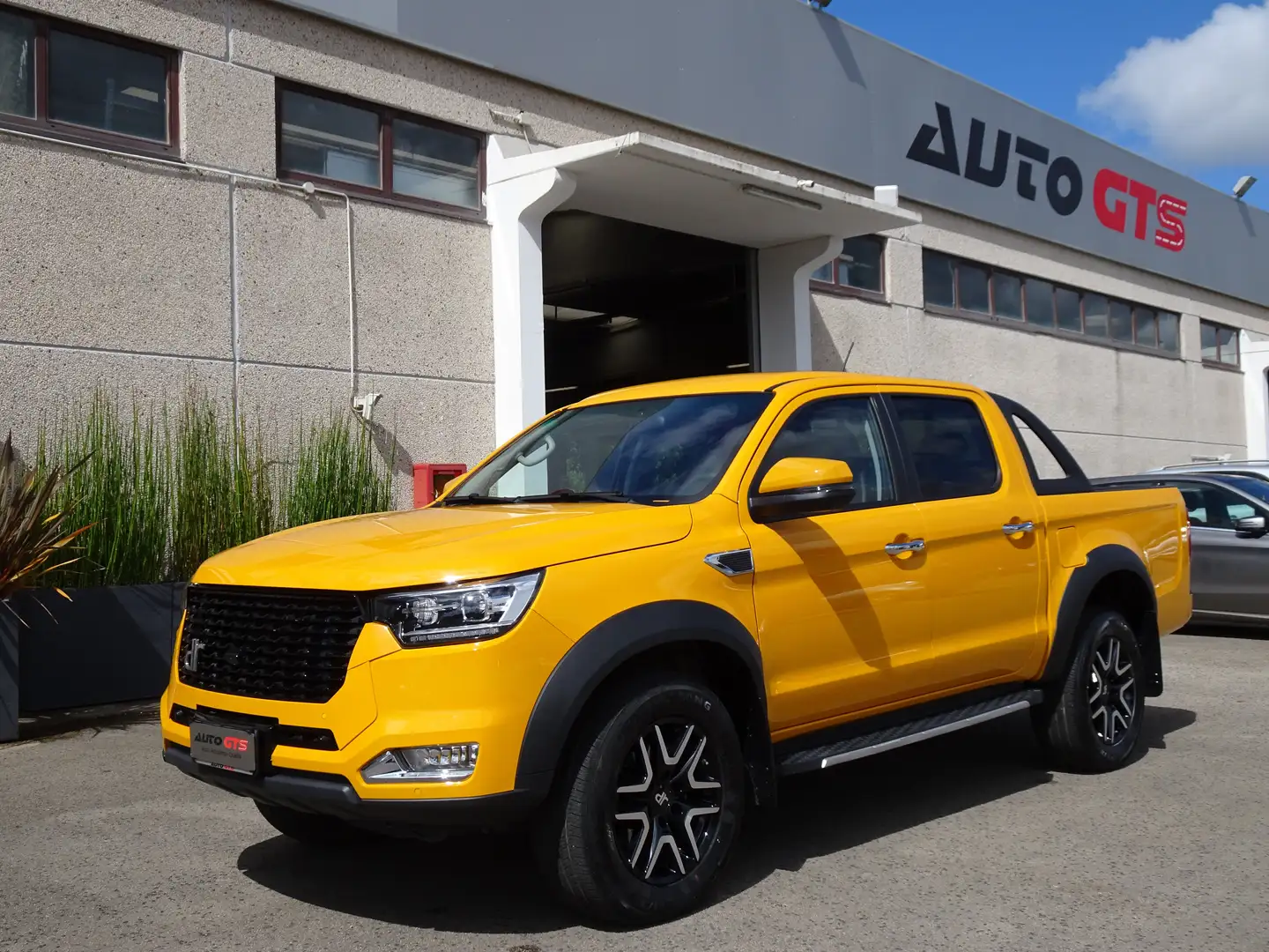 DR Automobiles PK8 PK8 2.0 turbo diesel 4x4 136cv Garanzia Uff. 2029 Amarillo - 1