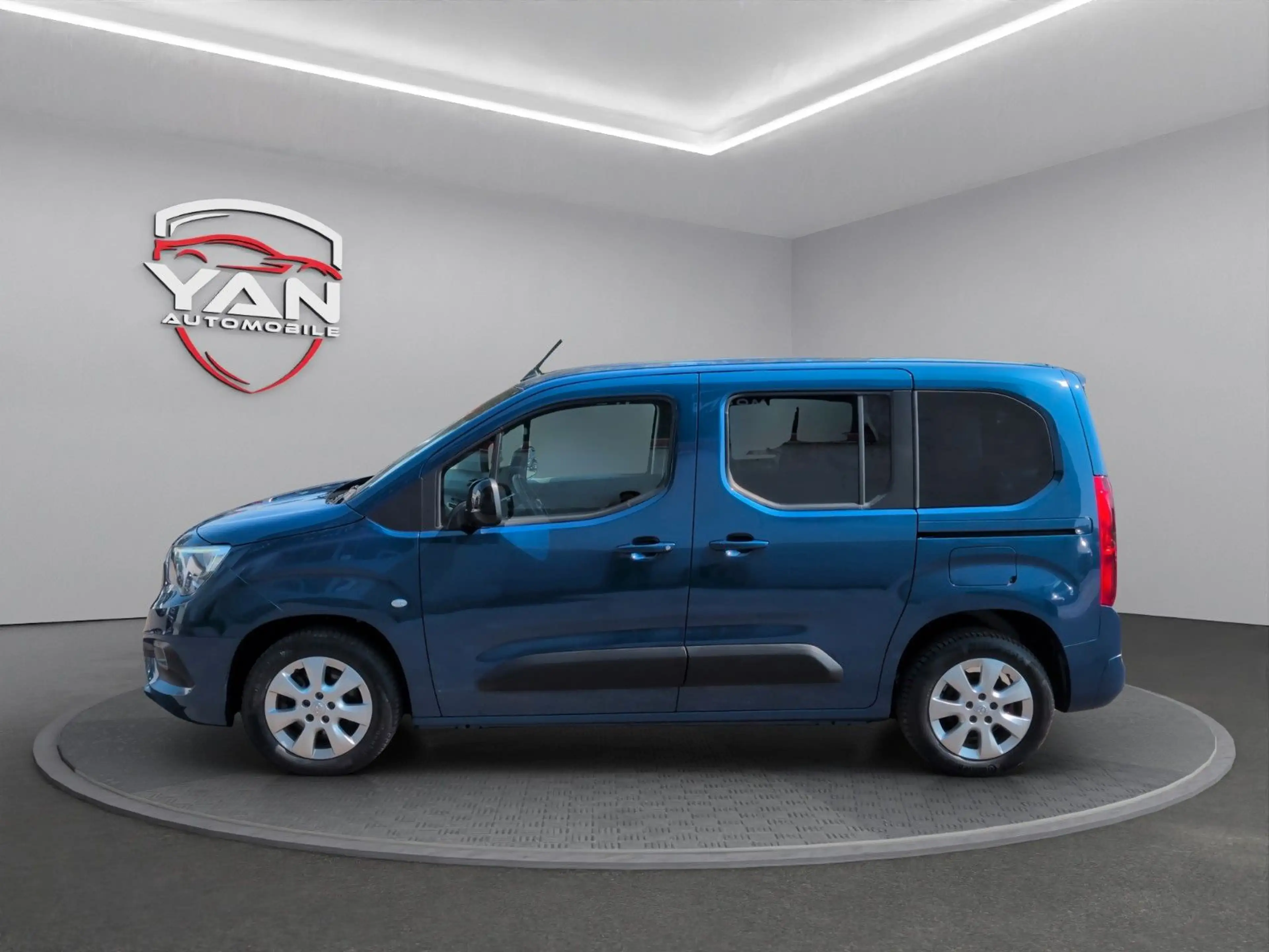 Opel Combo Life Elegance*NAVI*KLIMA*TEMPOMAT*KAMERAA* — photo 9