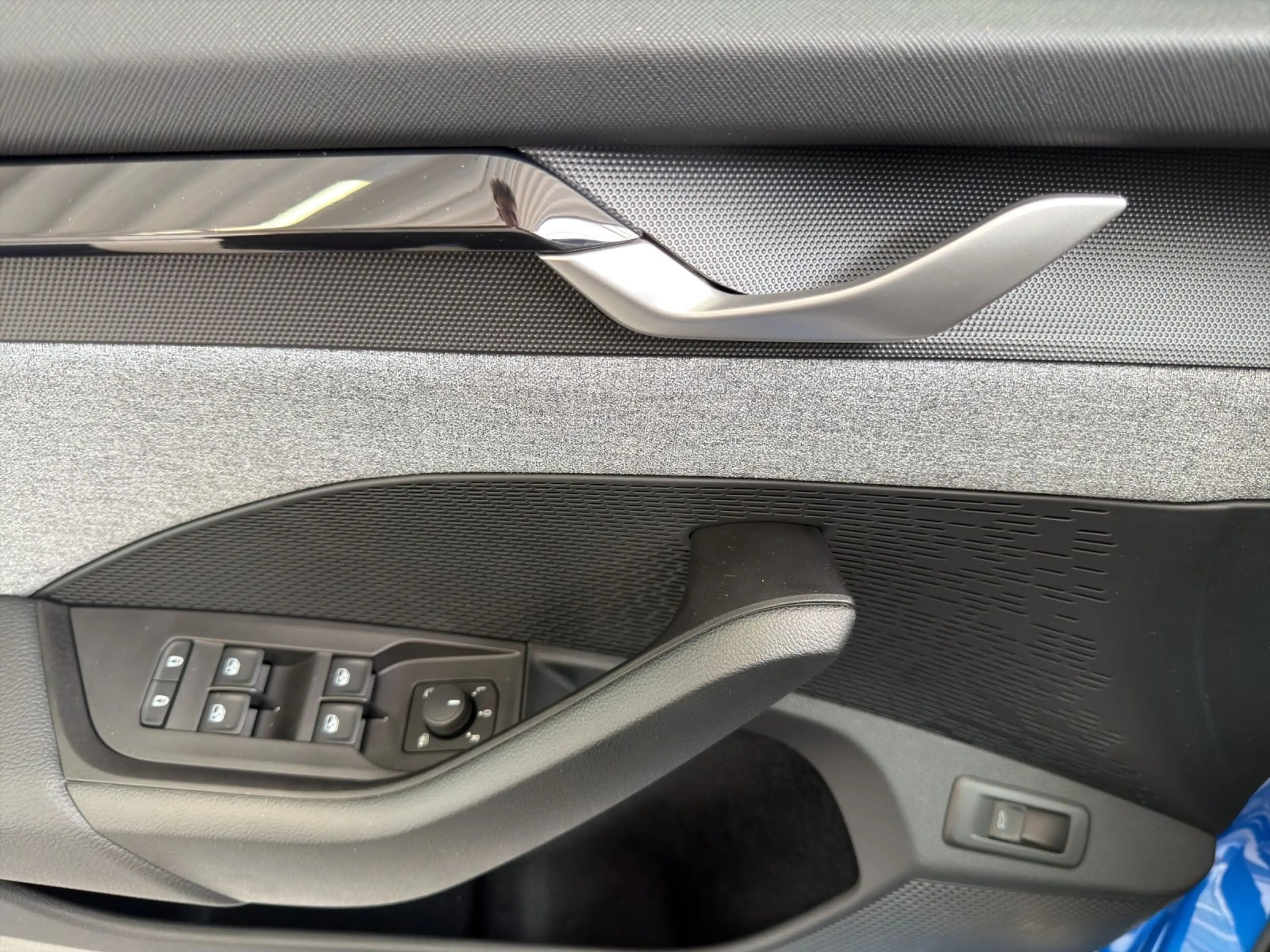 Skoda Octavia Combi 1.5 TSI DSG SELECTION KAMERA NAVI — photo 8