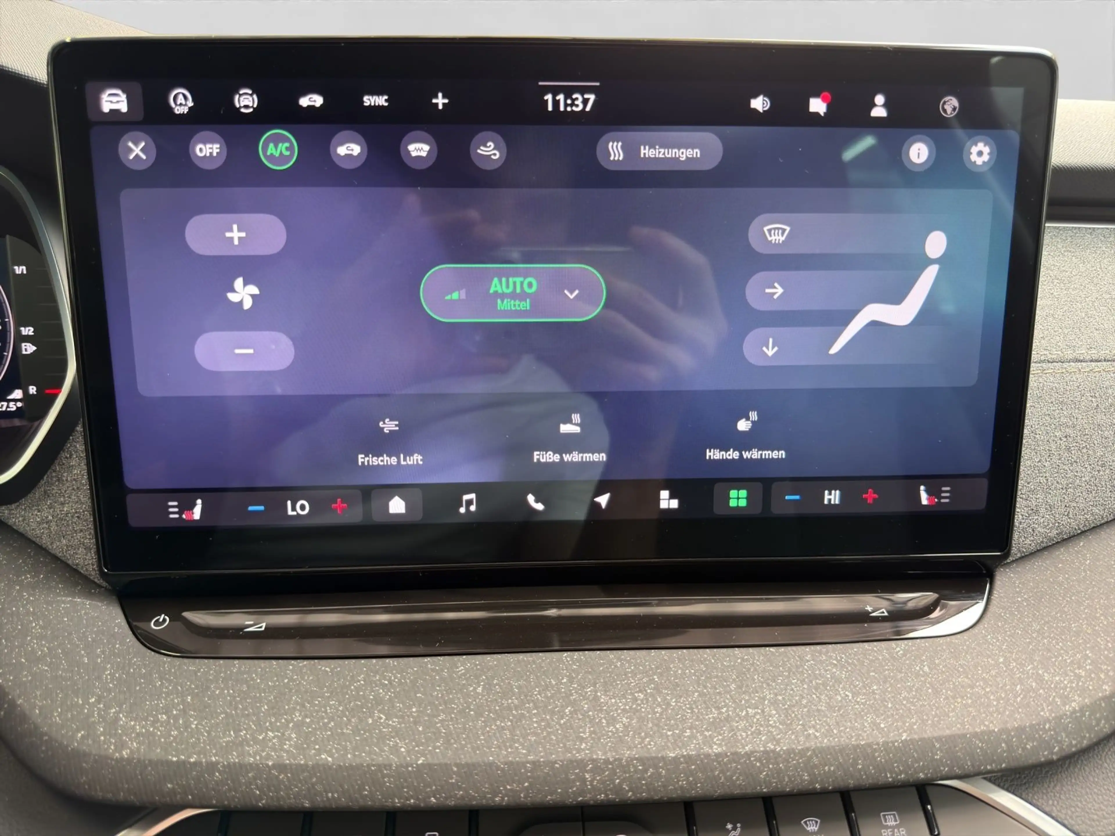 Skoda Octavia Combi 1.5 TSI DSG SELECTION KAMERA NAVI — photo 15