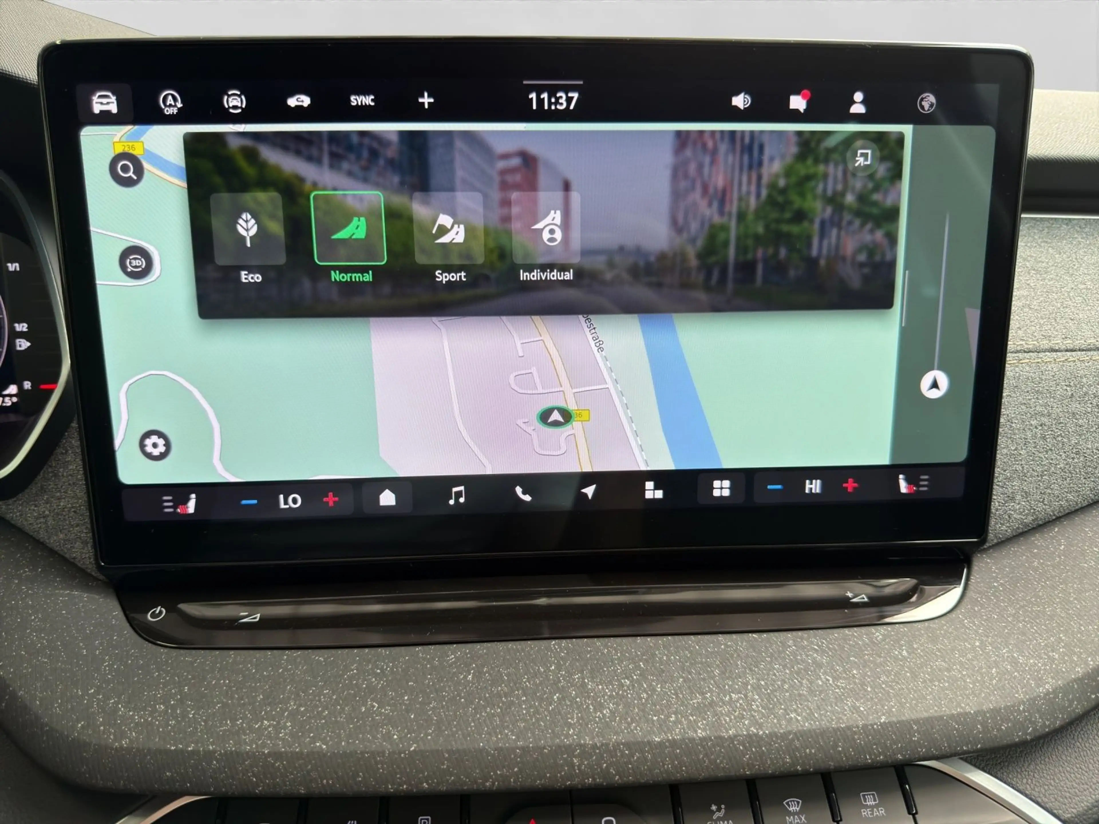 Skoda Octavia Combi 1.5 TSI DSG SELECTION KAMERA NAVI — photo 14