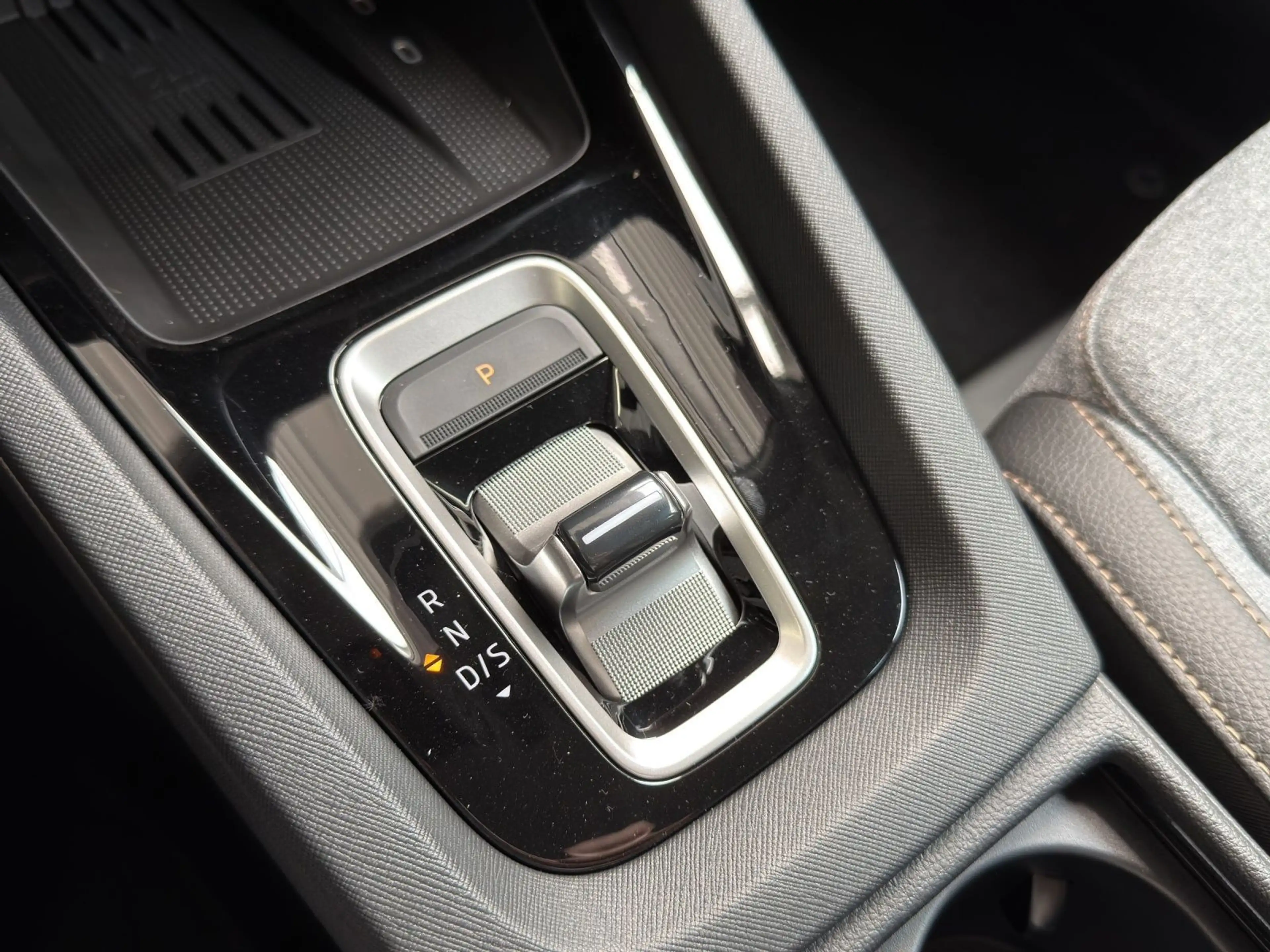 Skoda Octavia Combi 1.5 TSI DSG SELECTION KAMERA NAVI — photo 11