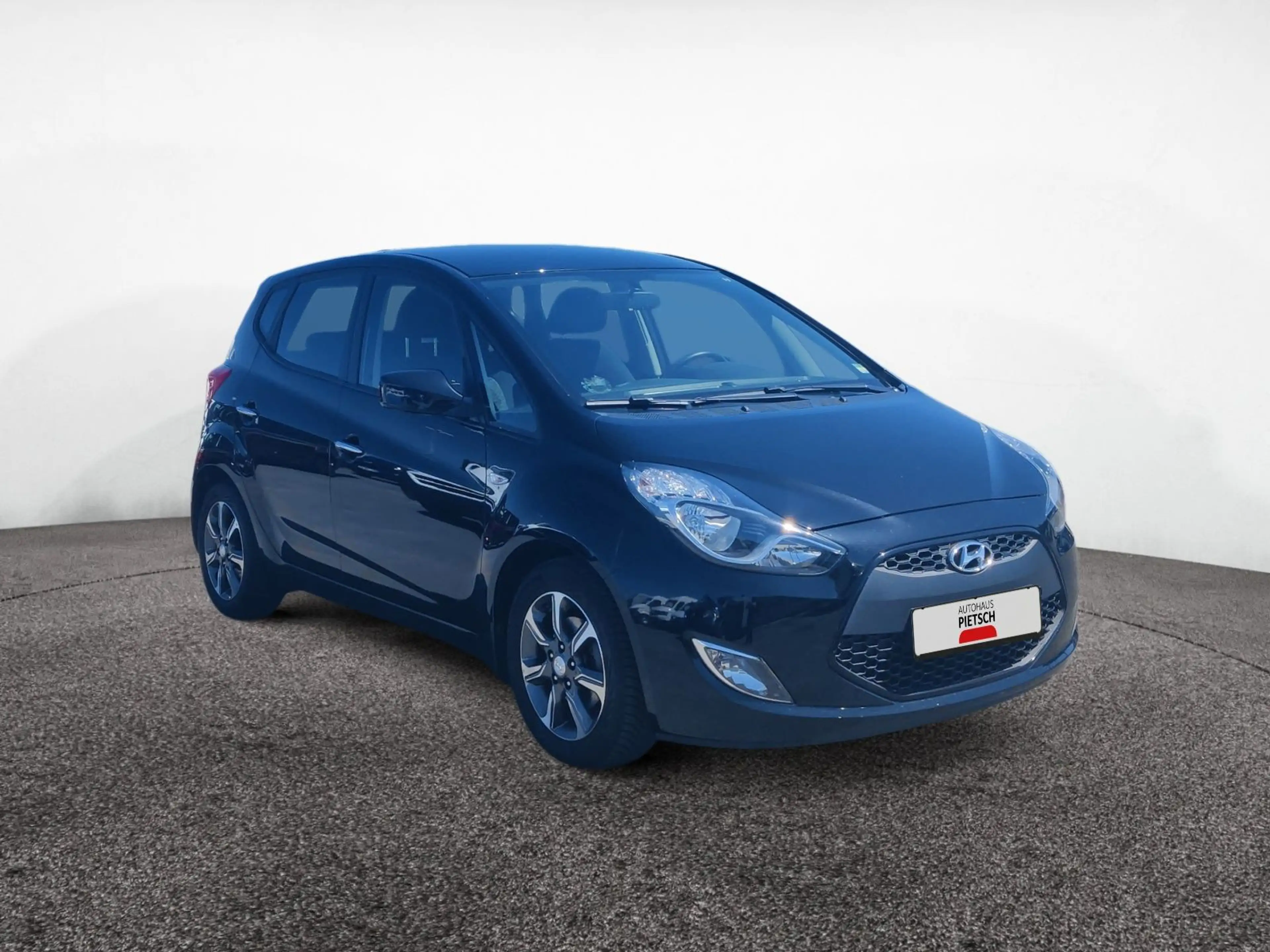 Hyundai iX20 1.6 Klima Isofix — photo 13