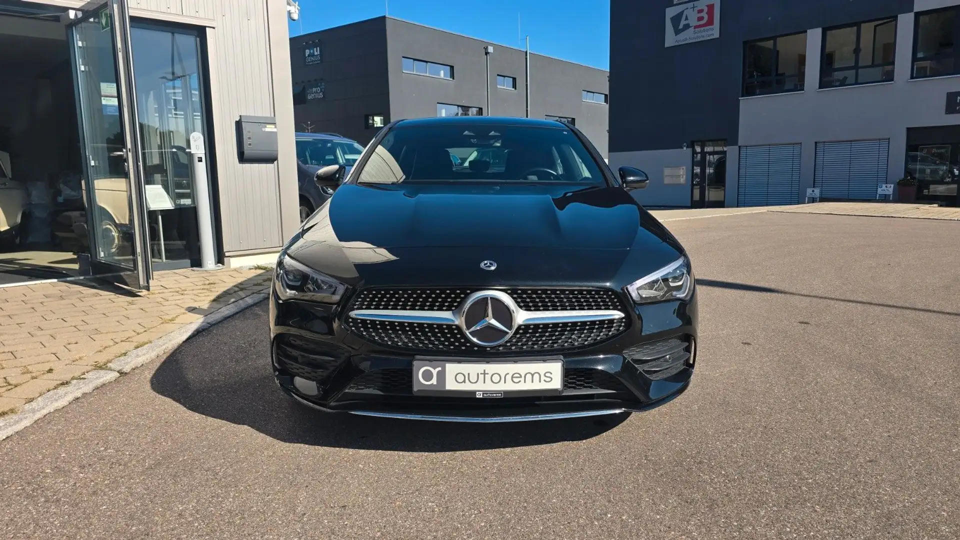 Mercedes-Benz CLA 200 *AMG*WIDESCREEN*AMBIENTE* Schwarz - 2