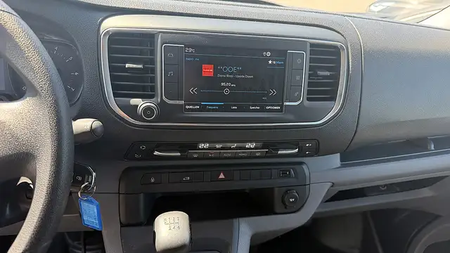 Peugeot Expert view 8