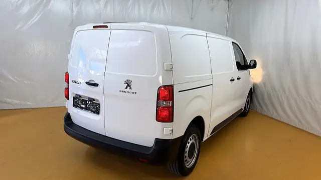 Peugeot Expert view 2