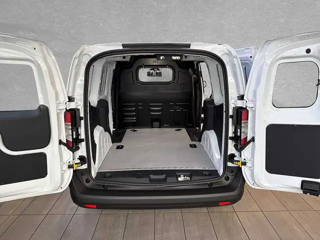 Ford E-Transit view 5