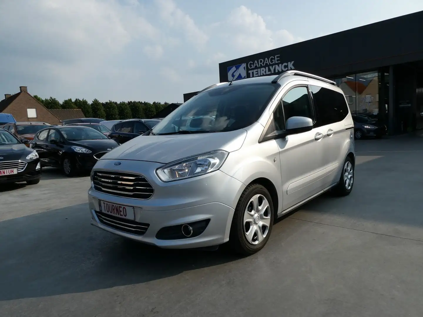 Ford Tourneo Courier 1.6 TDCi 95pk 5plaats LIMITED '15 73000km (36418) Srebrny - 2
