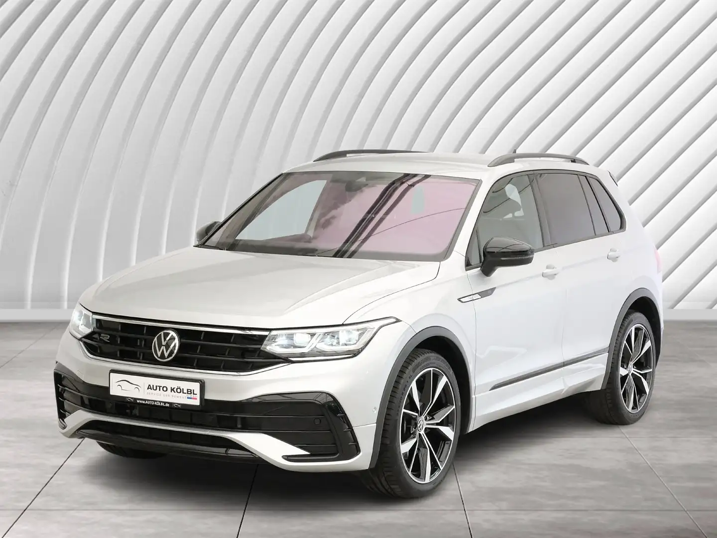 Volkswagen Tiguan R-Line 4Motion M Sport ACC RFK NAVI LED Zilver - 1