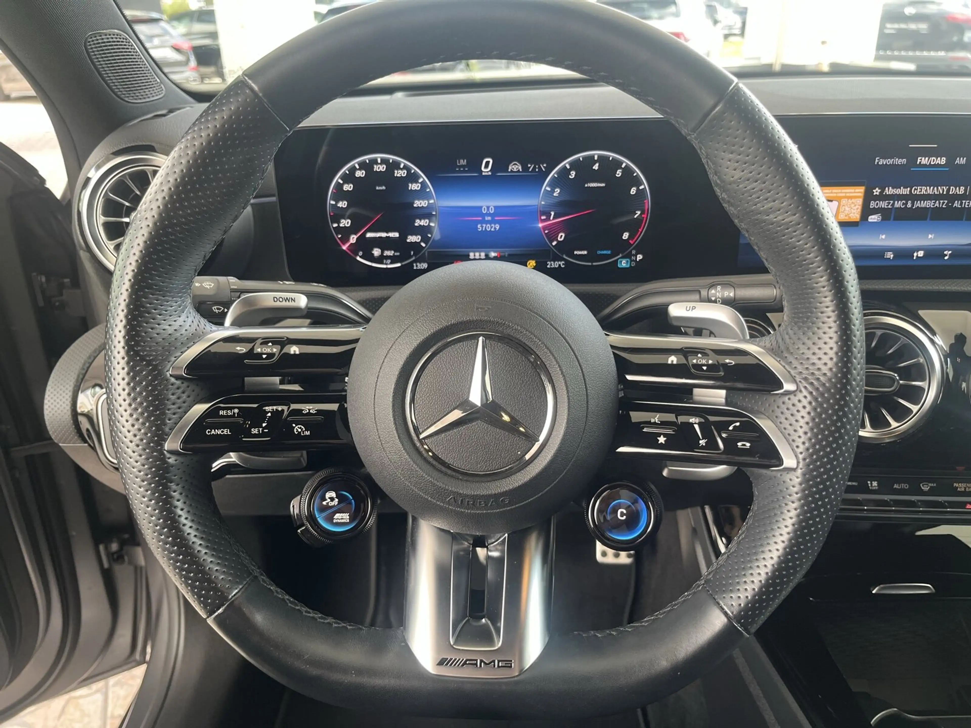 Mercedes-Benz A 35 AMG Mercedes-AMG A 35 4MATIC Kompaktlimousine Navi/BC — photo 12