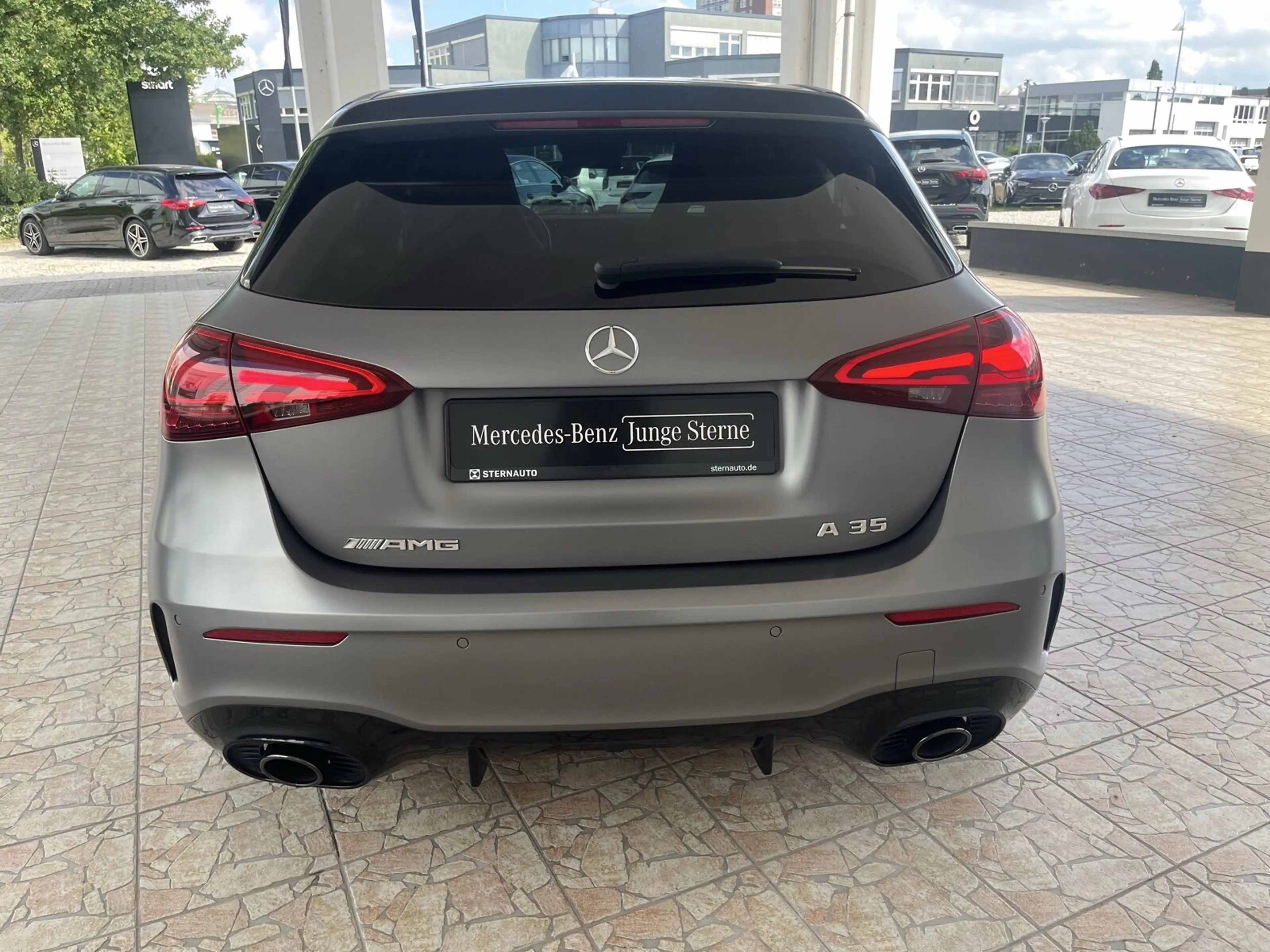 Mercedes-Benz A 35 AMG Mercedes-AMG A 35 4MATIC Kompaktlimousine Navi/BC — photo 6