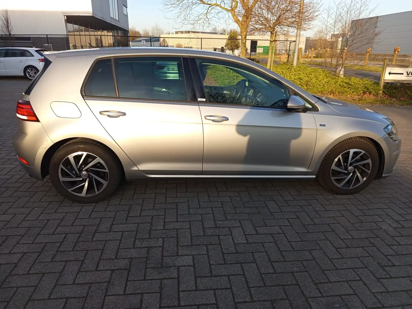 Volkswagen Golf GOLF 7.5 AUTOMATIC 1.5 Benzin Argent - 1