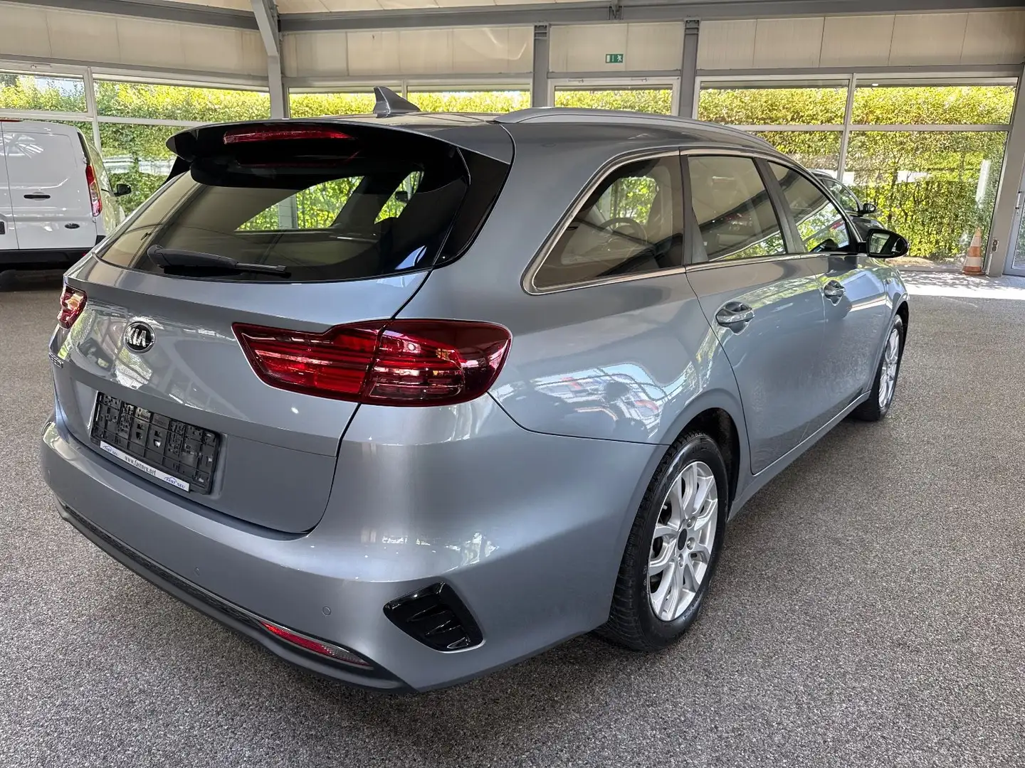 Kia Ceed SW / cee'd SW Ceed SW 1.4T-GDI Vision Navi Winter RfK Grau - 2