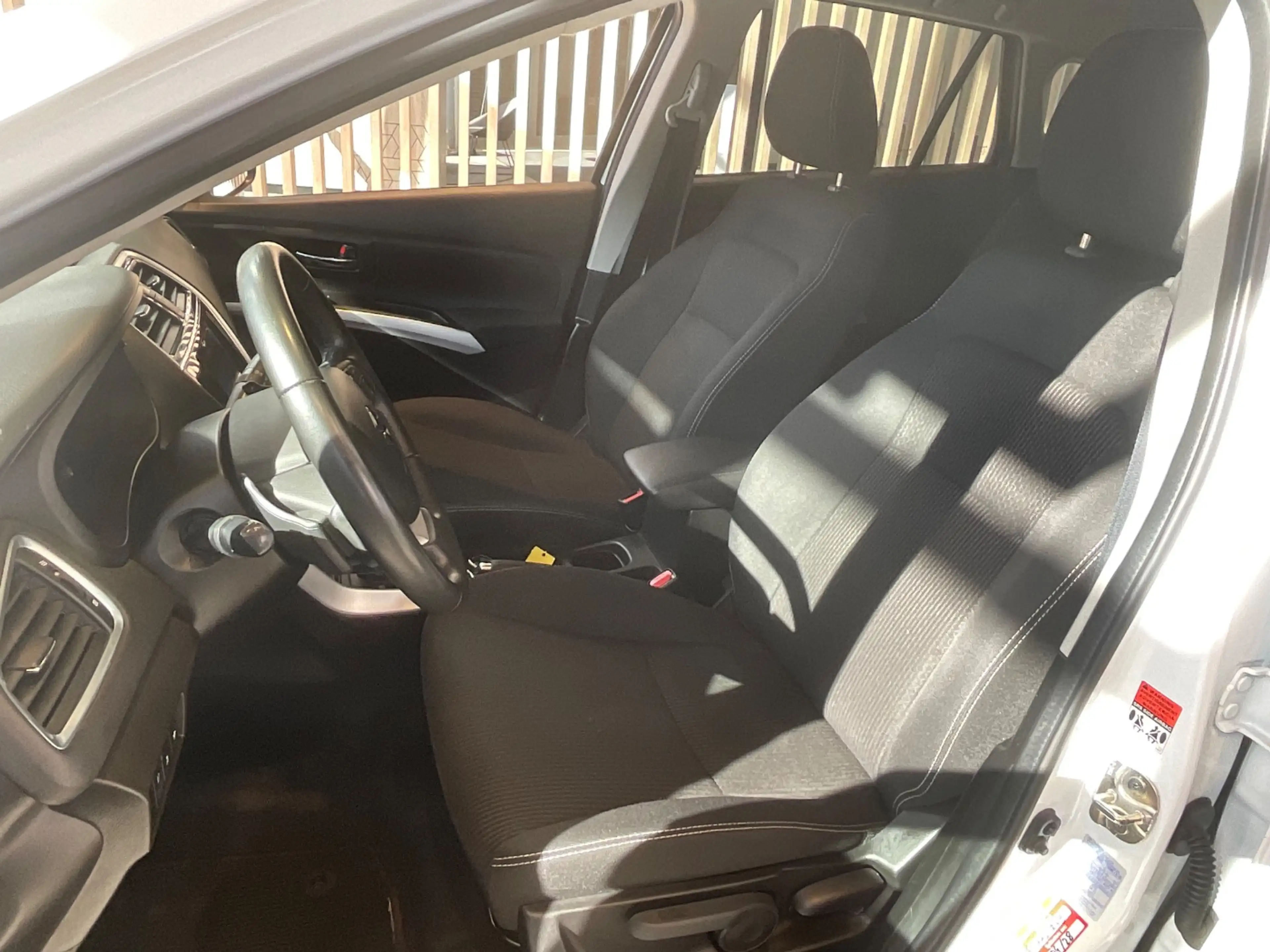 Suzuki SX4 S-Cross 1.4 DITC 4x4 Comfort+ ACC+LED+Navi — photo 12