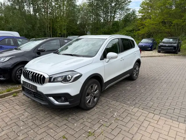 Suzuki SX4 S-Cross 1.4 DITC 4x4 Comfort ACC+LED+Navi