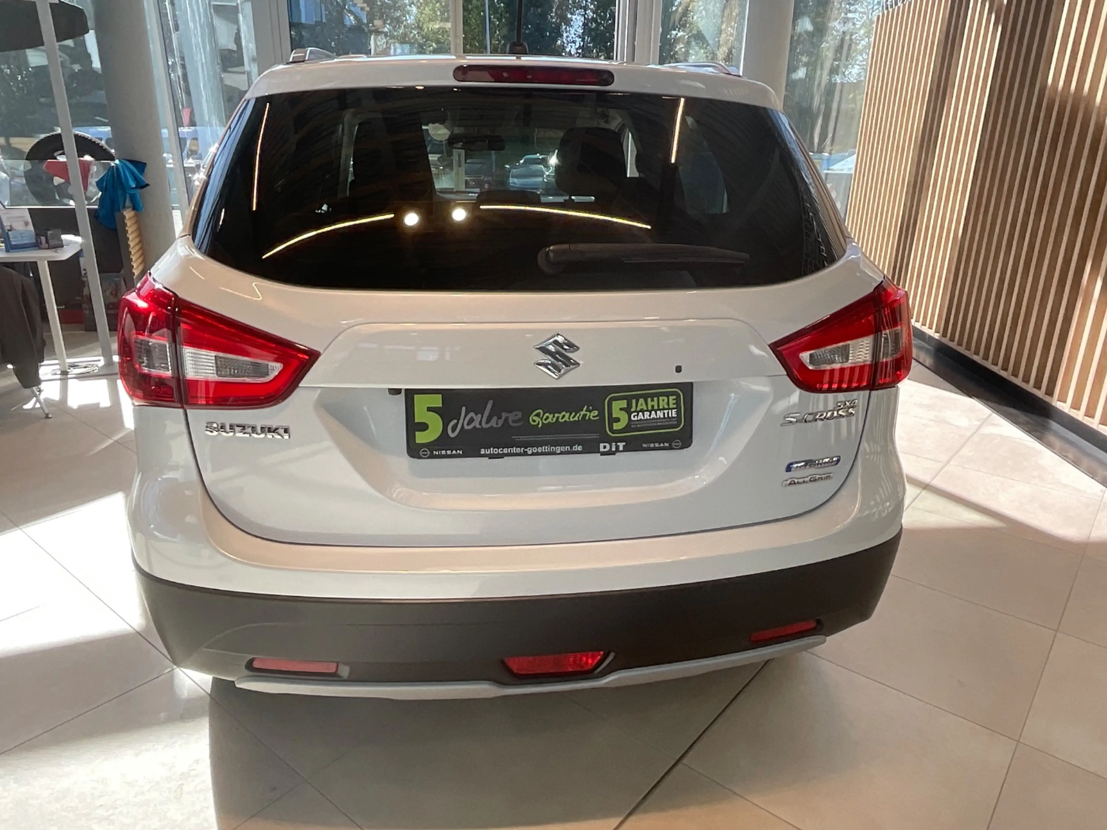 Suzuki SX4 S-Cross 1.4 DITC 4x4 Comfort+ ACC+LED+Navi — photo 8