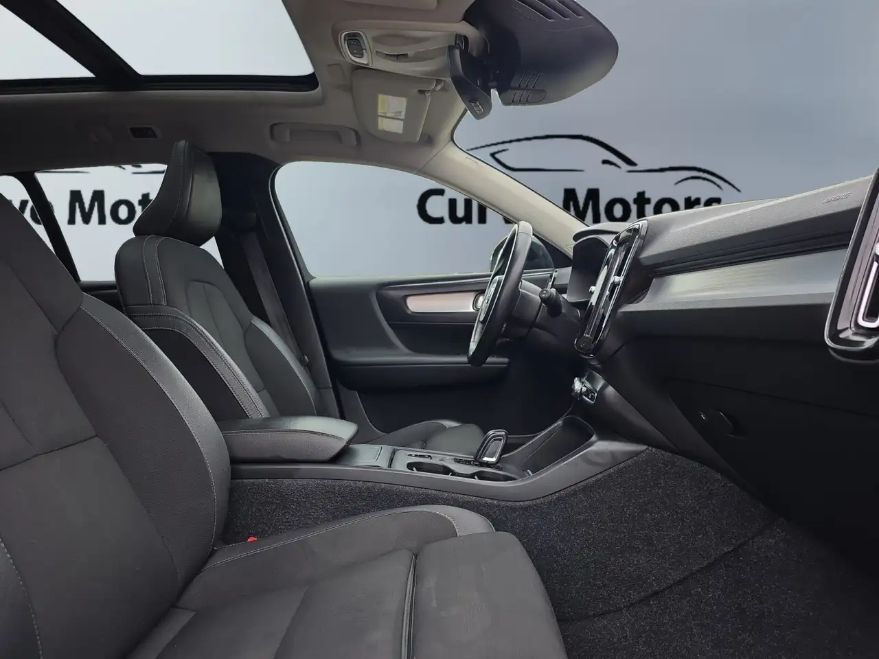Volvo XC40 снимка Volvo XC40