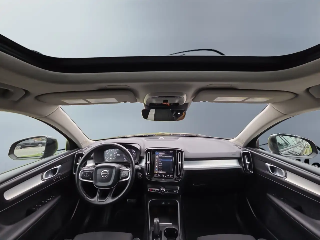 Volvo XC40 снимка Volvo XC40