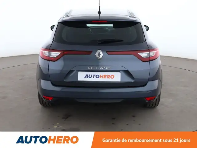 Renault Megane view 5