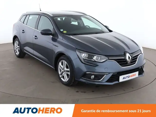 Renault Megane view 8