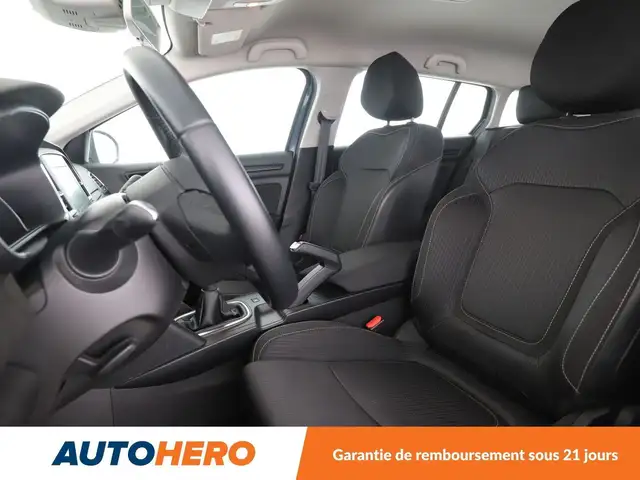 Renault Megane view 10