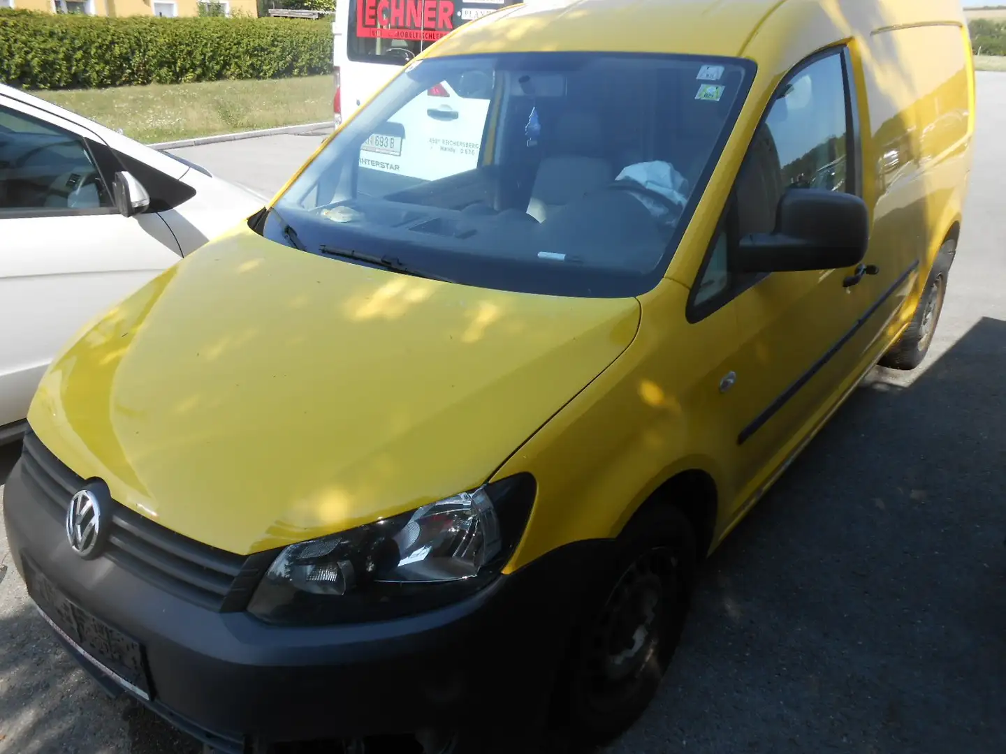 Volkswagen Caddy 62 kw Diesel LKW Gelb - 1
