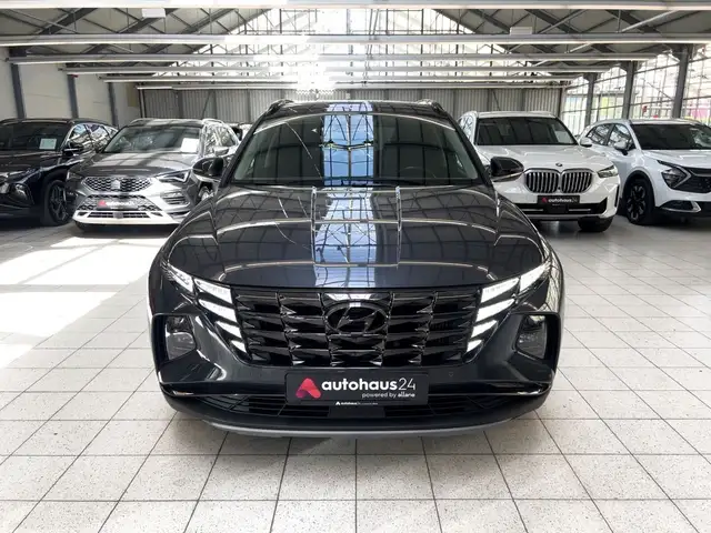Hyundai Tucson view 2
