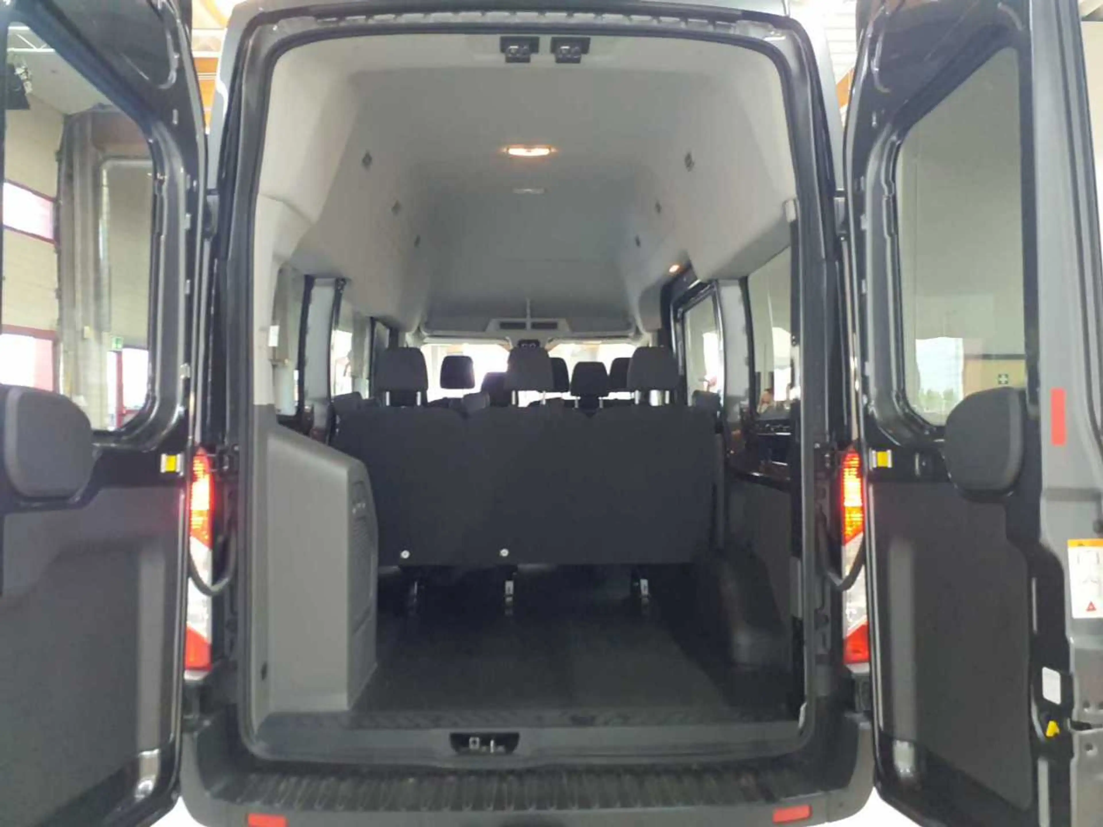 Ford Transit Transit 310 L2H3 Autom.9-Si Klima v/h — photo 12