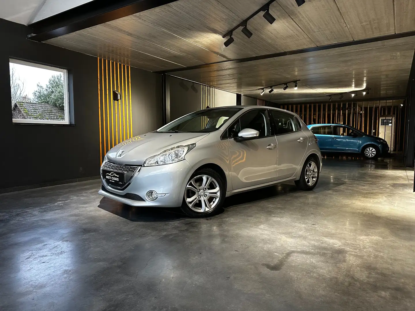 Peugeot 208 82 VTI Style | Sensoren | Navigatie | Grijs - 2