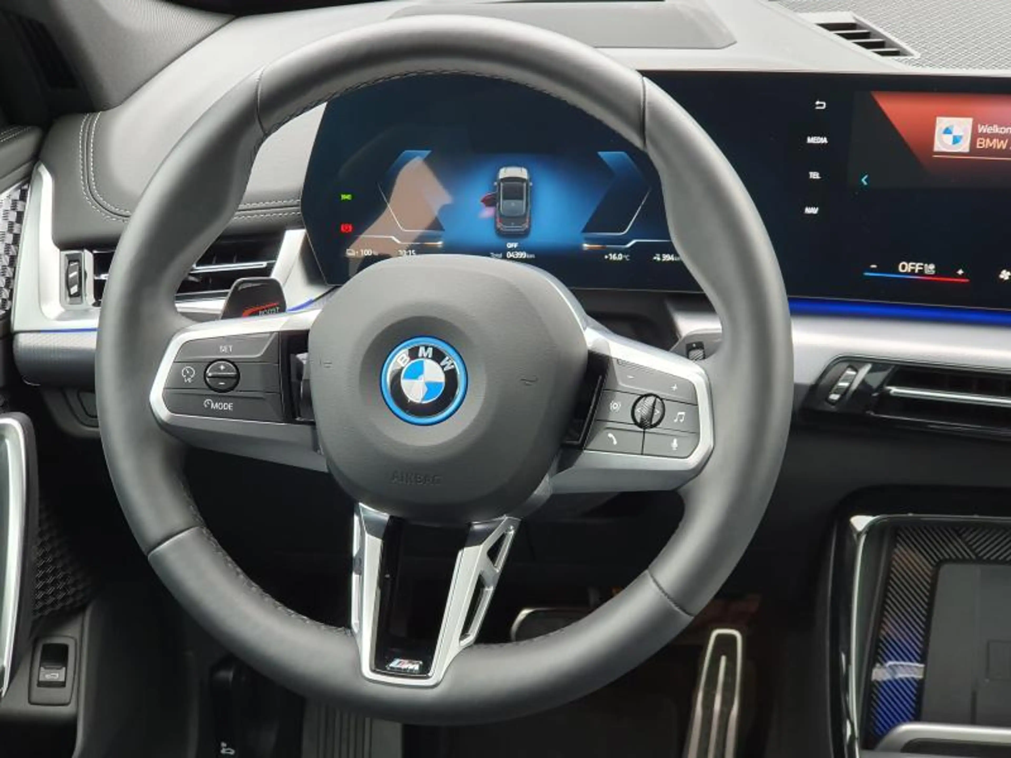 BMW iX1 M SPORT PRO - PANO - HARMAN KARDON - eDrive20 — photo 13