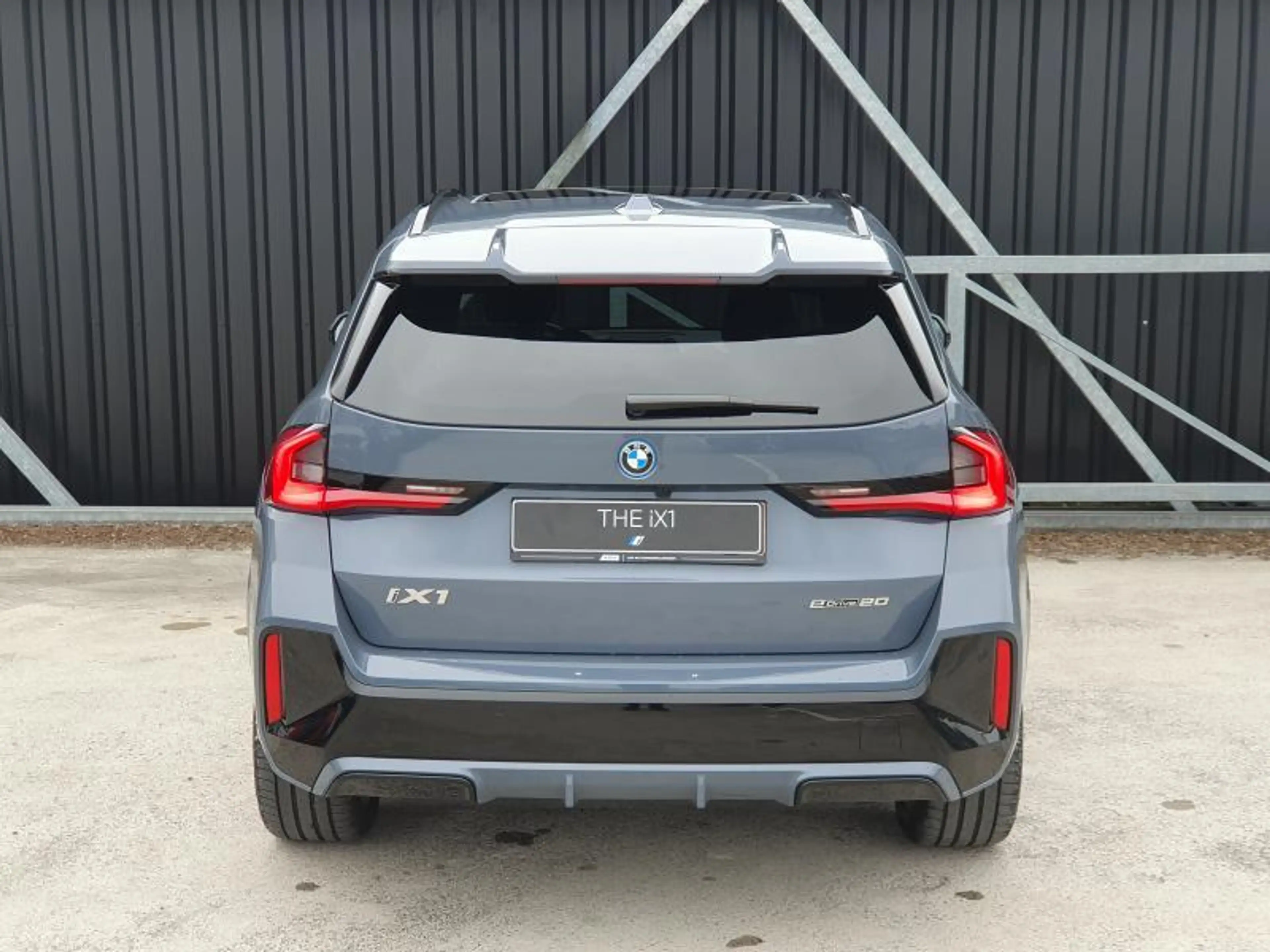 BMW iX1 M SPORT PRO - PANO - HARMAN KARDON - eDrive20 — photo 7