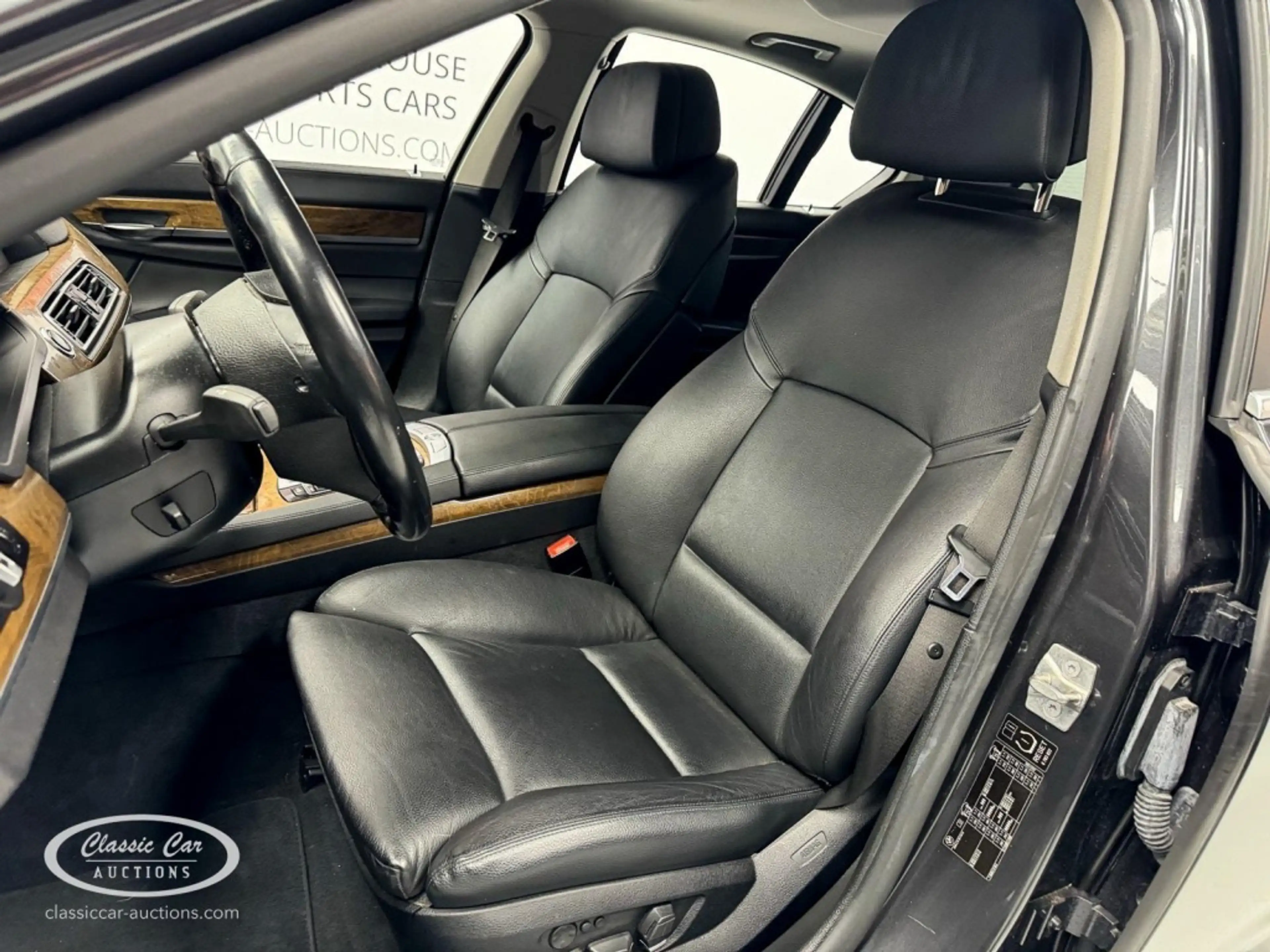 BMW 750 750i High Executive - ONLINE AUCTION — photo 15