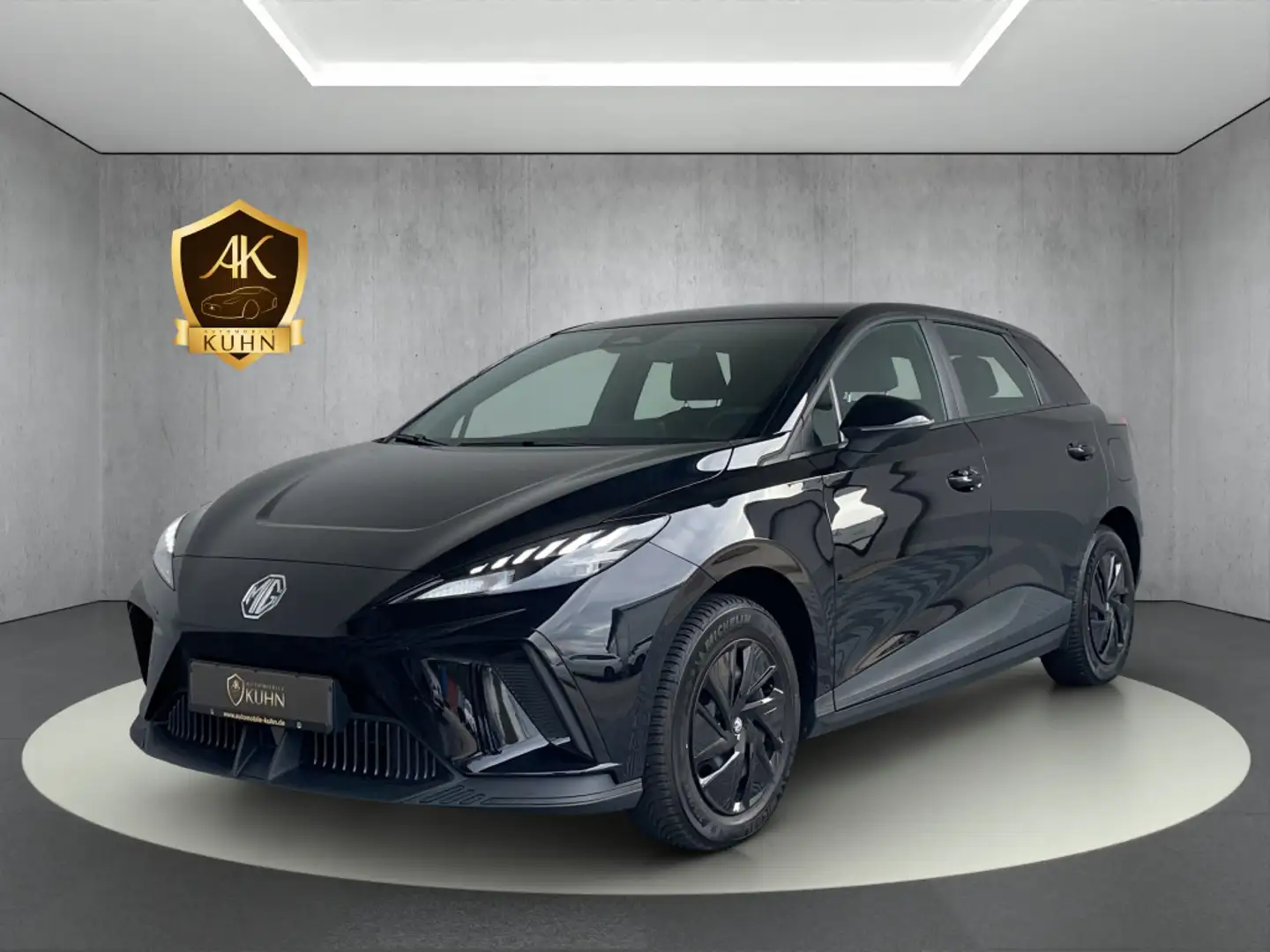 MG MG4 STANDARD*51 kWh*LED*KEYLESS*SOFORT*1.HAND Schwarz - 1