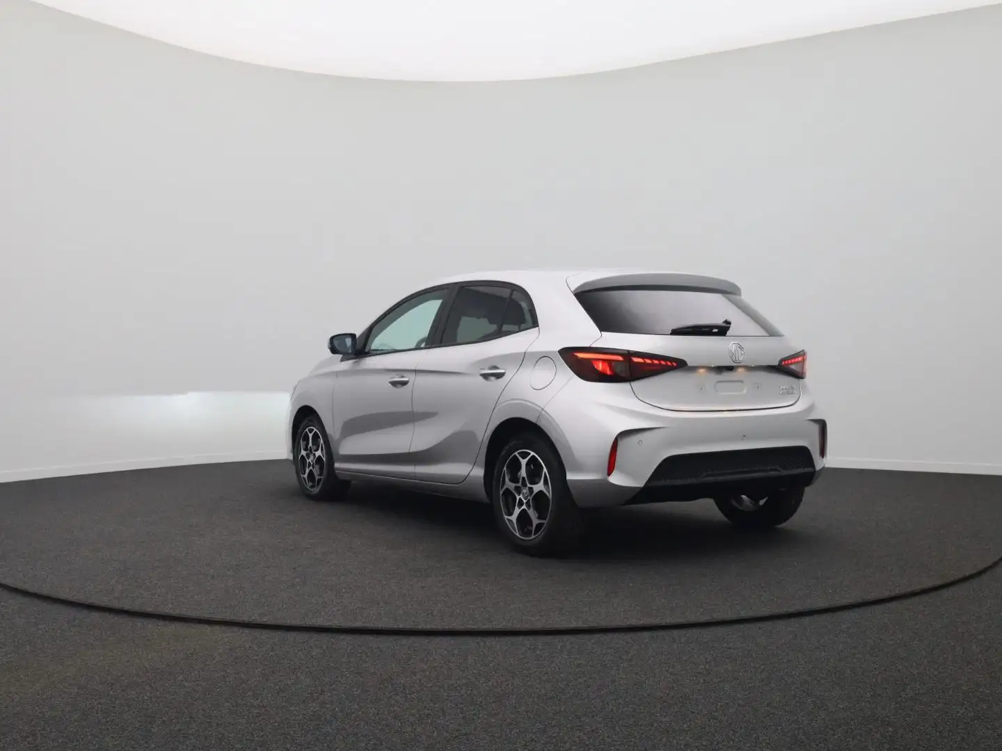 MG MG3 Luxury 1.5 Hybrid 194PS Automatik Sitzheizung L... Silber - 1