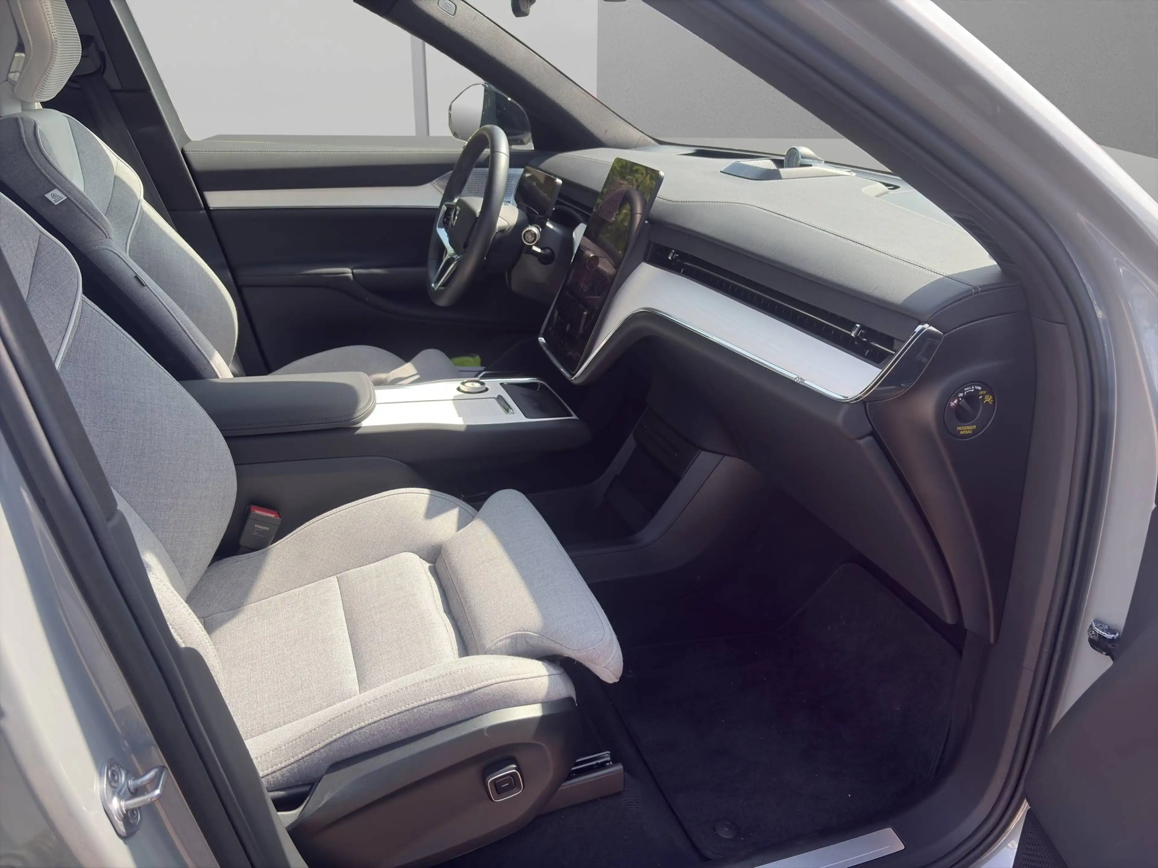 Volvo EX90 Ultra Twin Motor AWD 7-Sitzer — photo 10