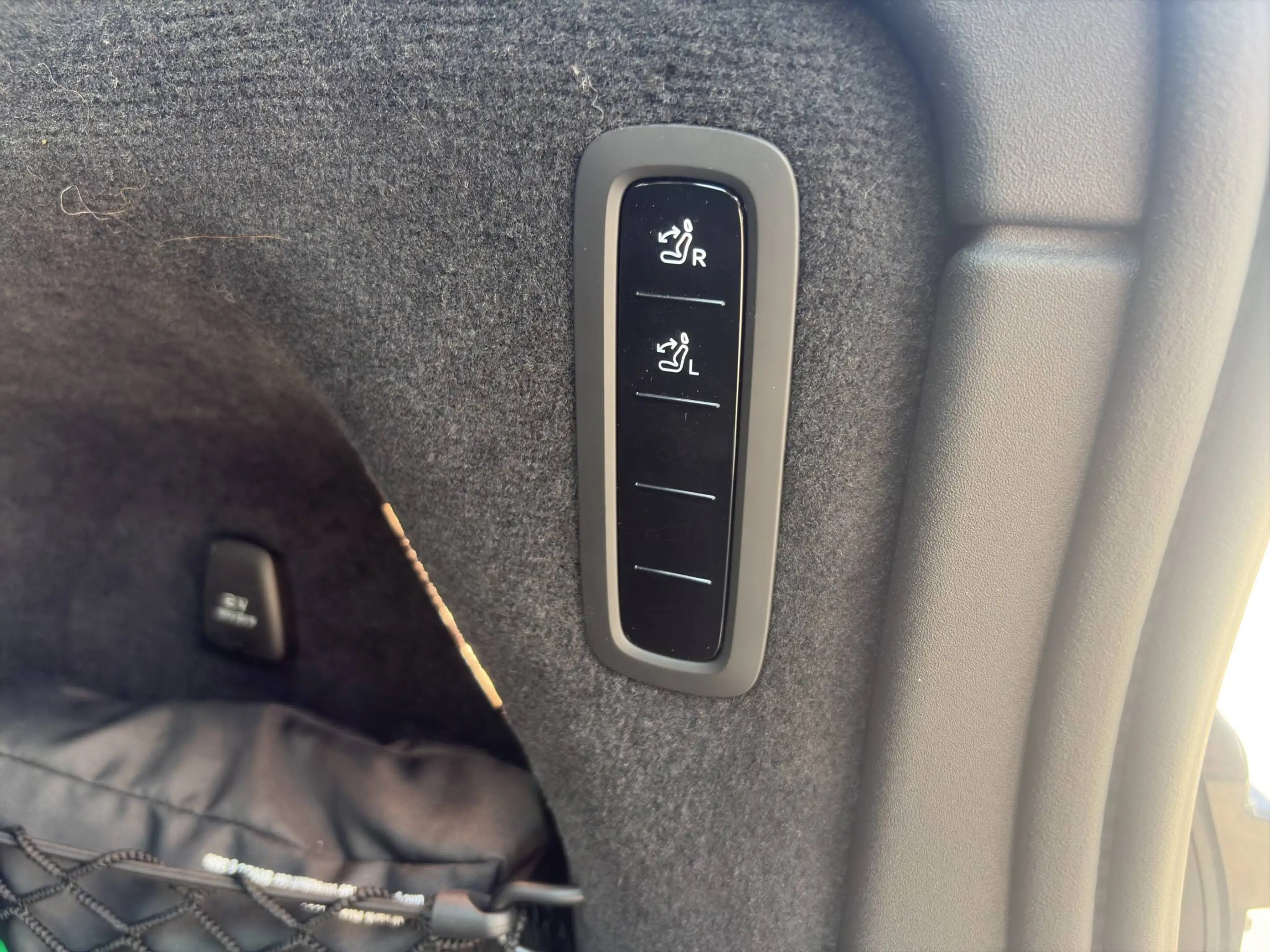 Volvo EX90 Ultra Twin Motor AWD 7-Sitzer — photo 9