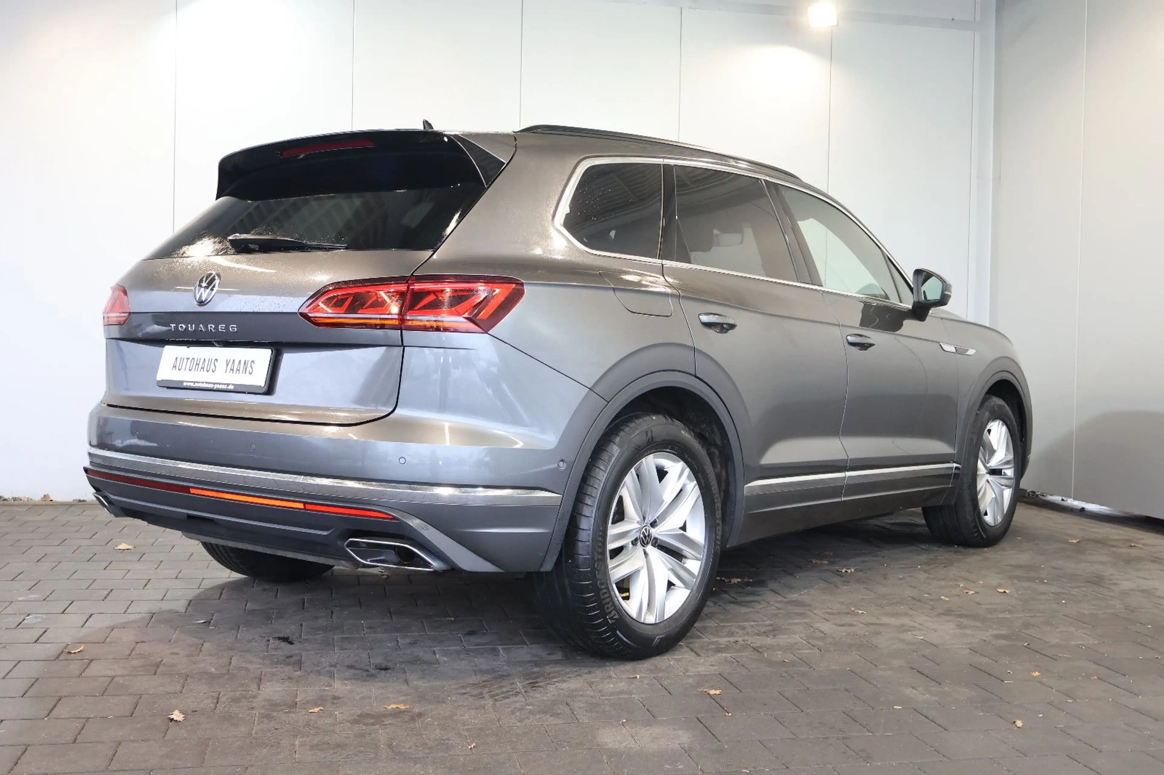 Volkswagen Touareg Eleg. 3.0 TDI 4M LUFT+HUD+360°+PANO+AHK — photo 4