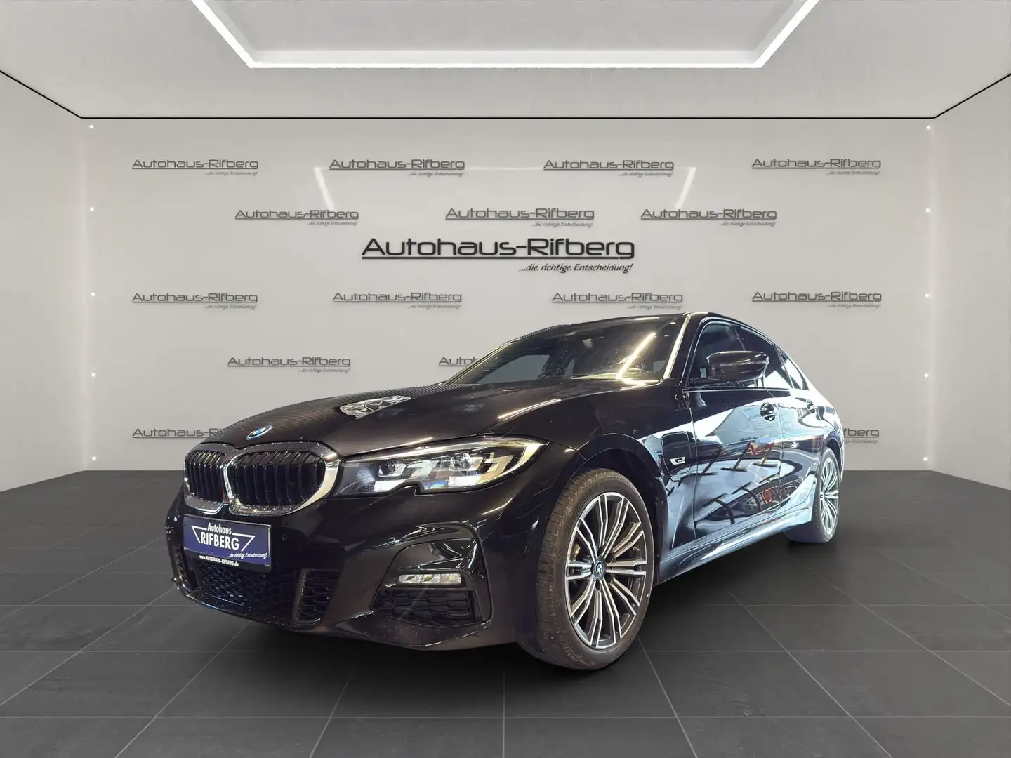 BMW 320 e LIMOUSINE M SPORT/LIVE Cockpit/NAVI/LED Schwarz - 1