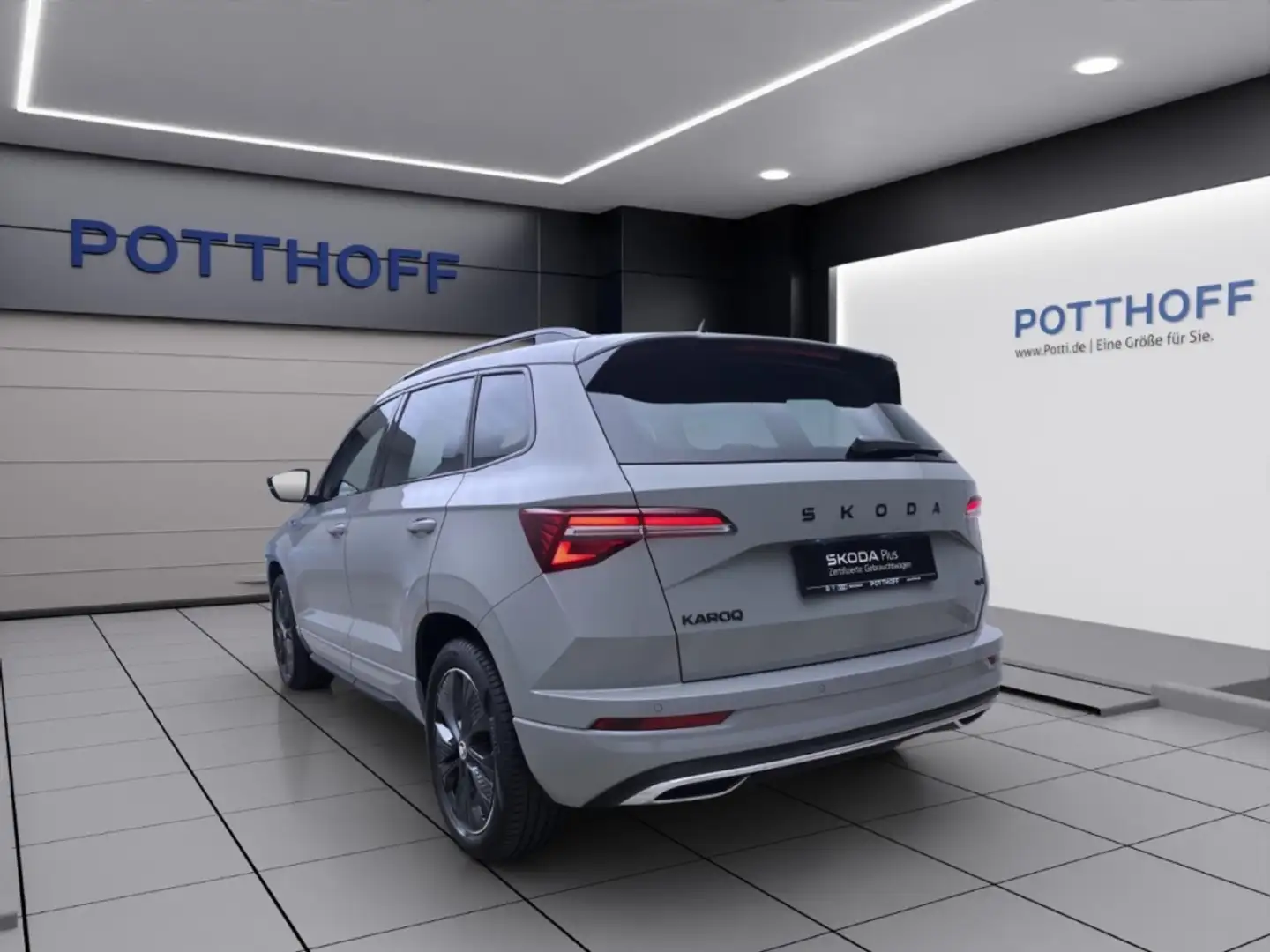 Skoda Karoq 2.0 TSI DSG 4x4 SPORTLINE MATRIX PDC SITZHZG LM18 Grau - 2