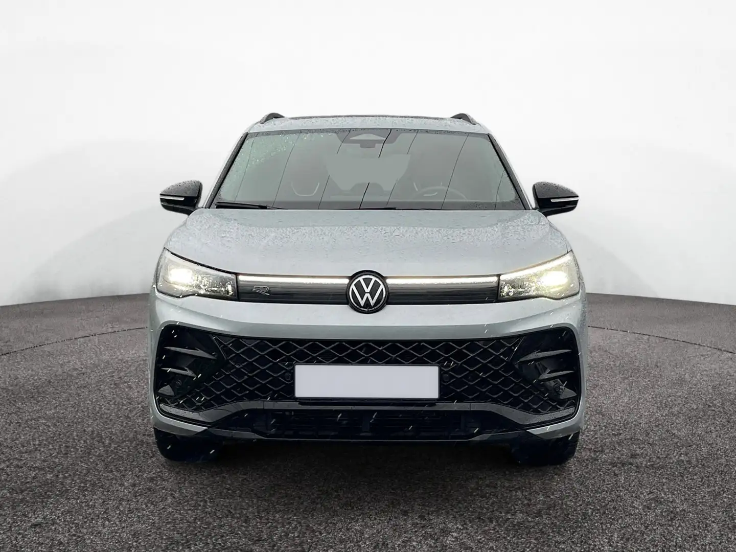 Volkswagen Tiguan R-Line TDI DSG|PANO|AHK|BLACK STYLE|NAVI Silber - 2