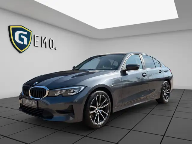 BMW 318 d Advantage DAB+ NAVI TEMP CARPLAY SHZ PDC