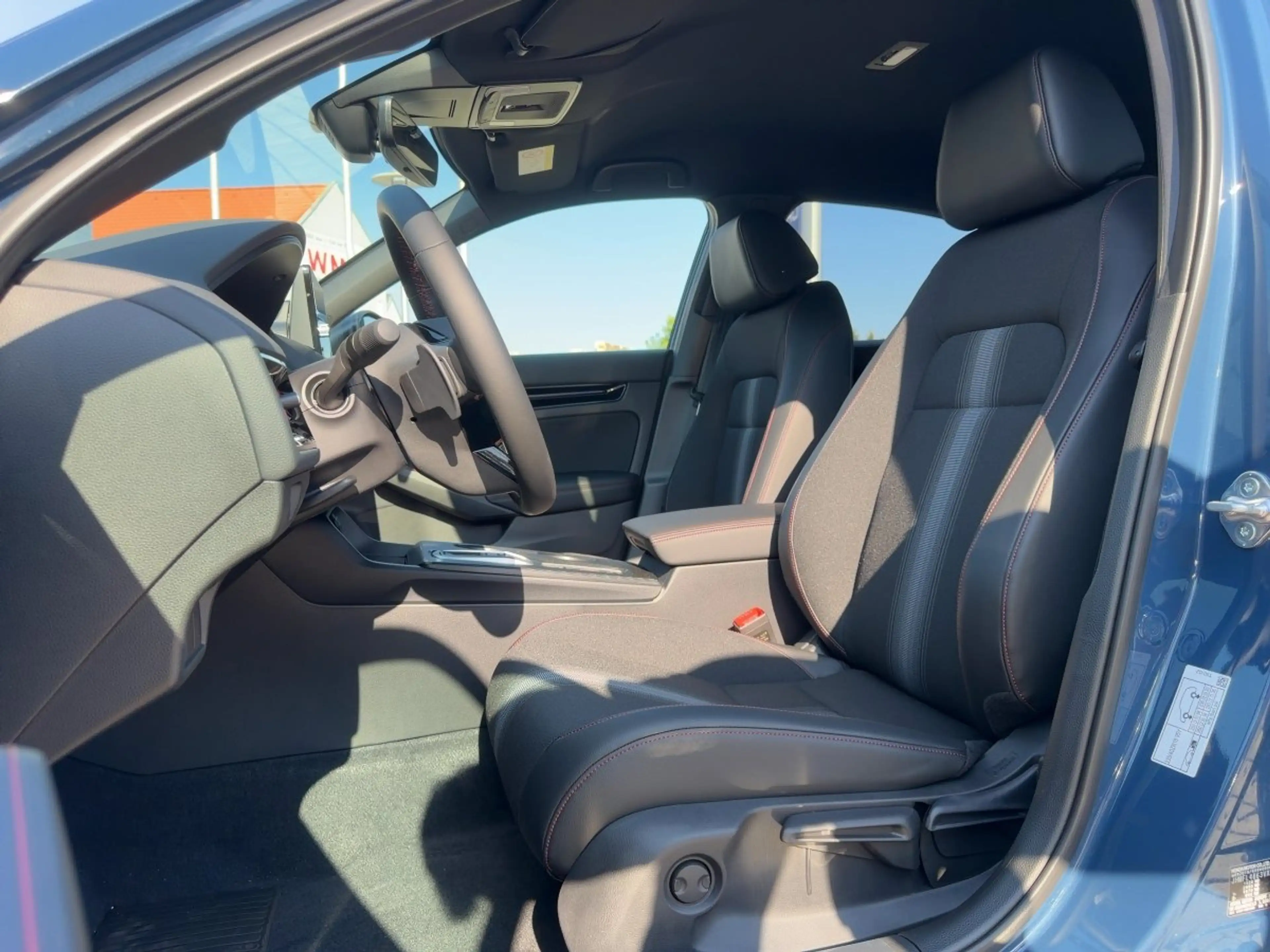 Honda Civic e:HEV 2.0 Sport Fahrassis. Facelift — photo 7