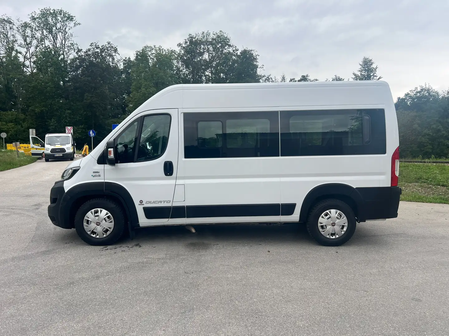 Fiat Ducato 140 L2H2 *9-Sitzer Bus*Tempomat*R-Kamera* Blanc - 2