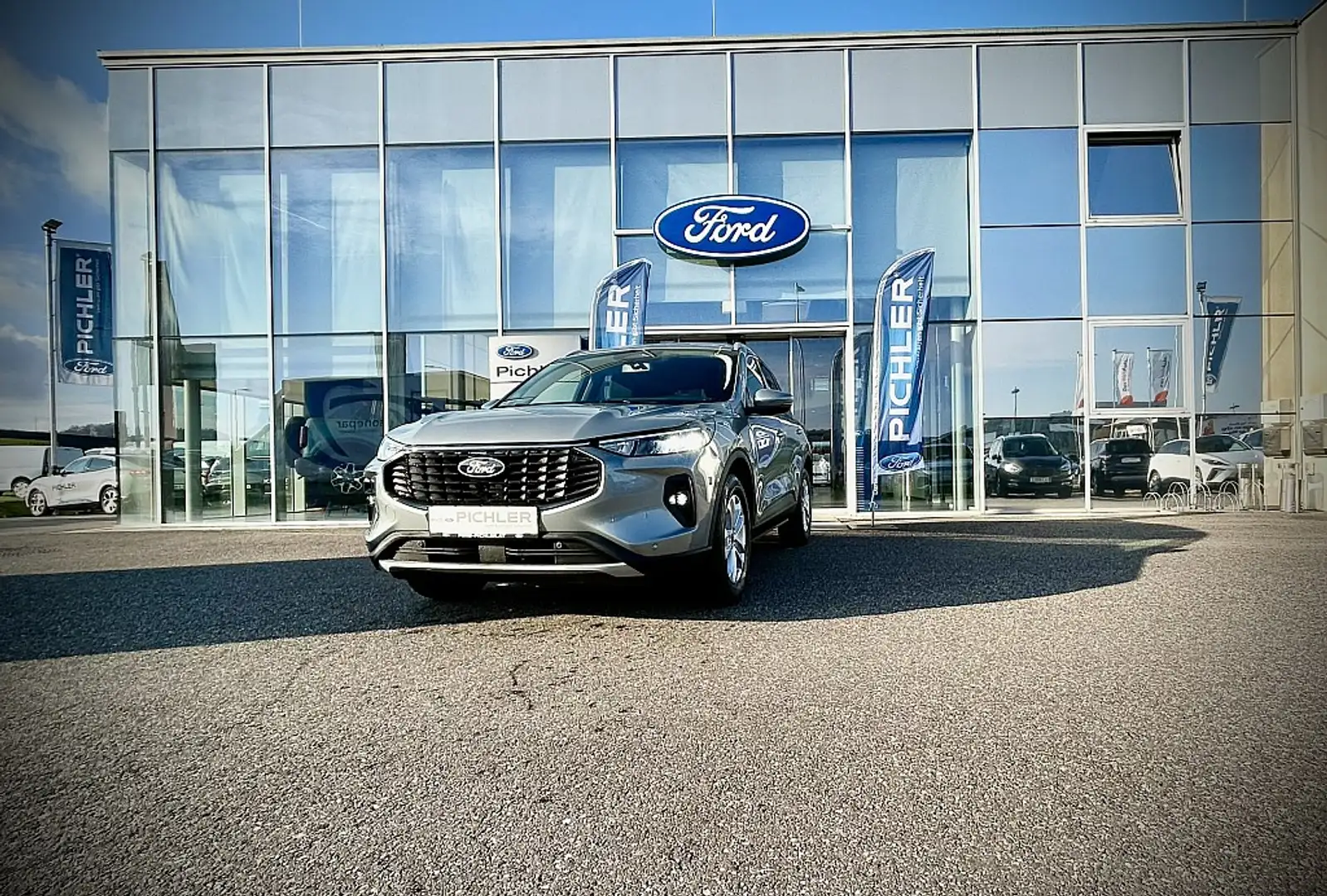 Ford Kuga Titanium 1,5 EcoB. 150PS LEASING AKTION Silber - 1